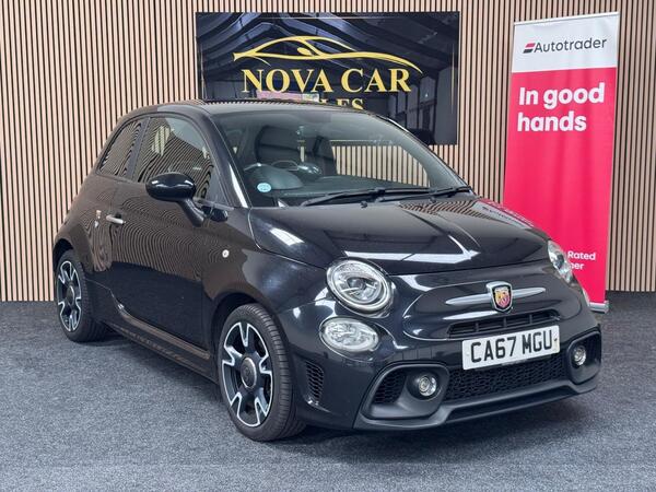 Black 2017 Abarth 595 Hatchback Front-wheel drive Manual