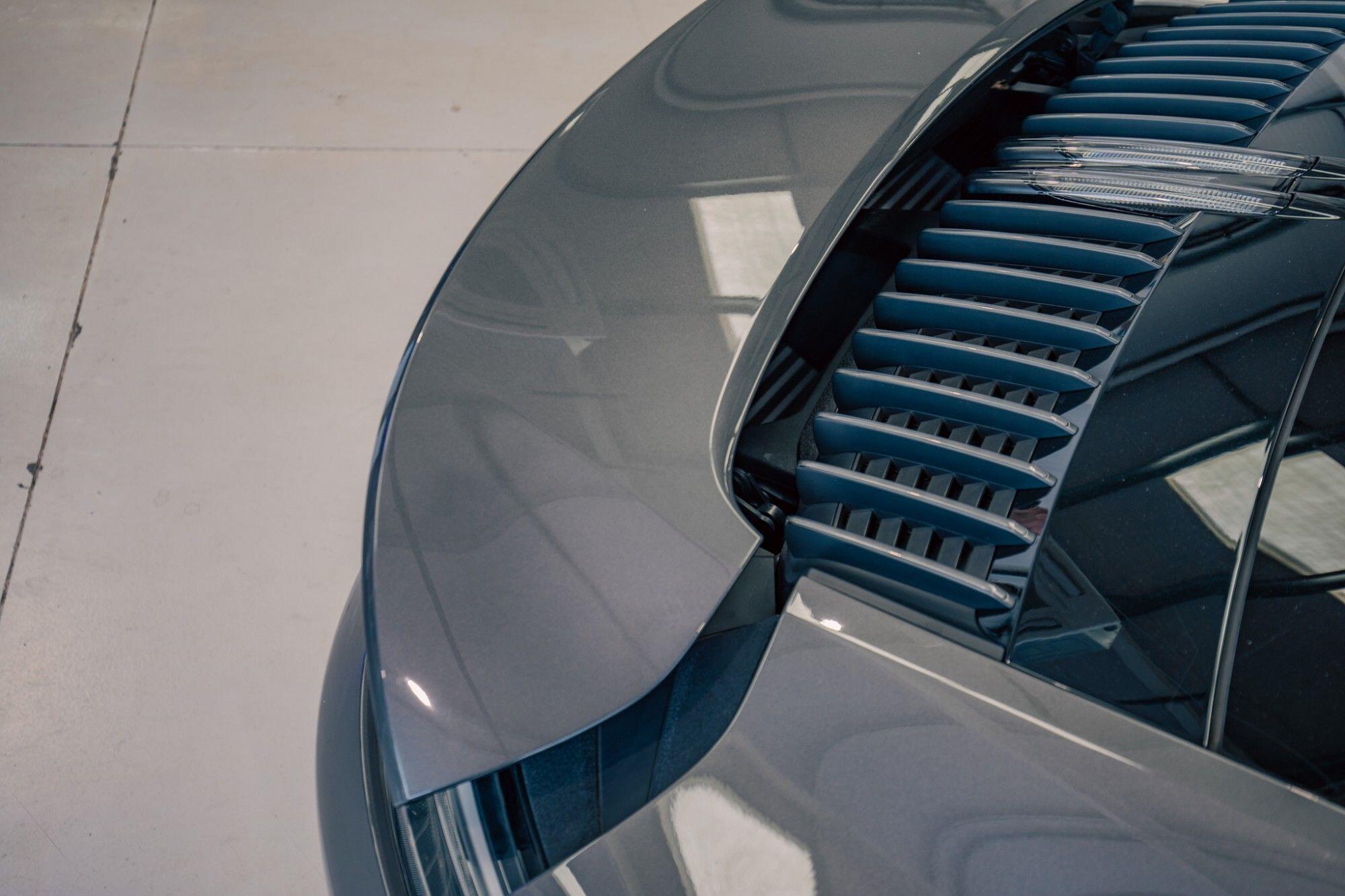 Porsche 911 view 10