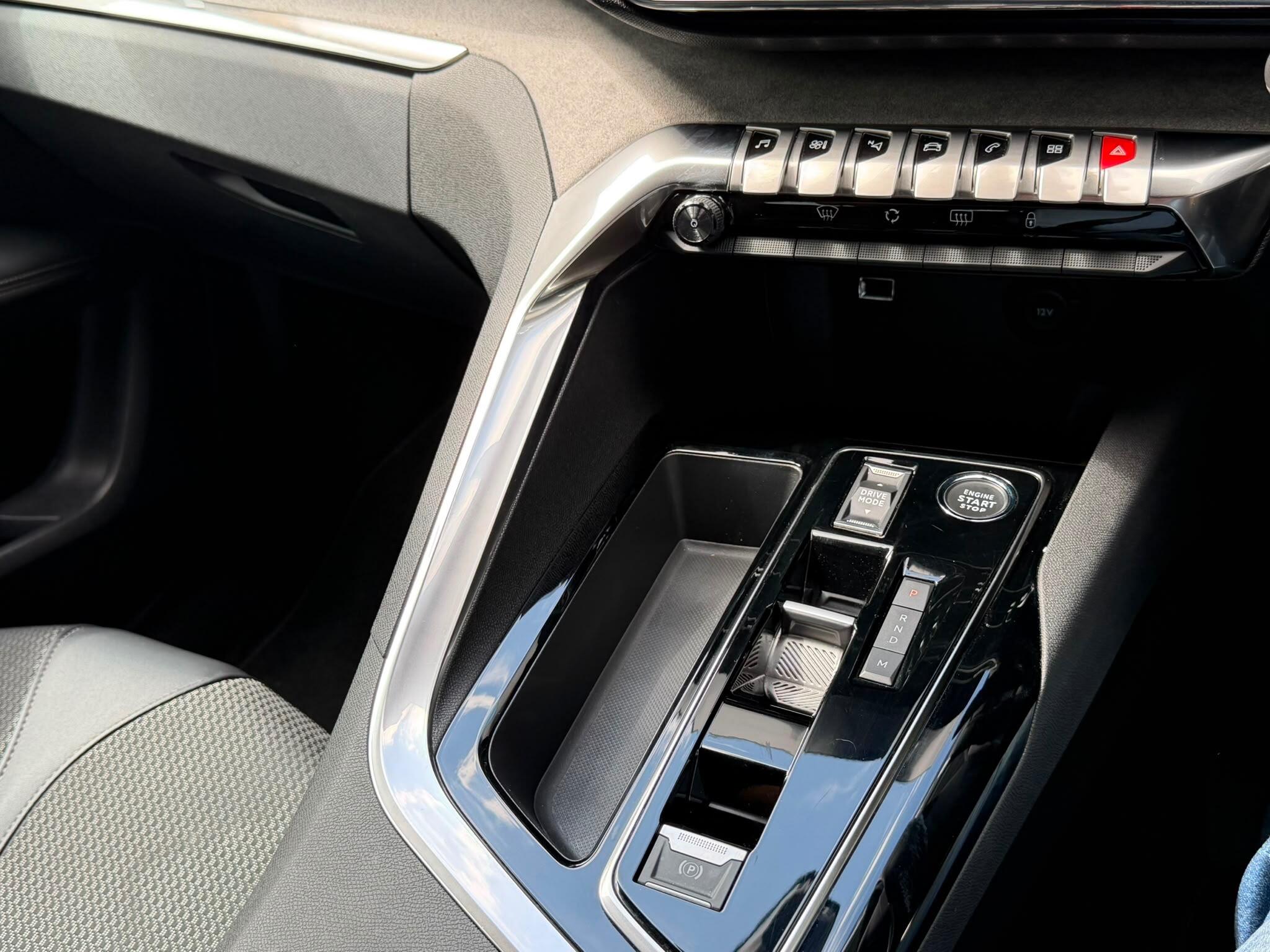 Peugeot 3008 view 14