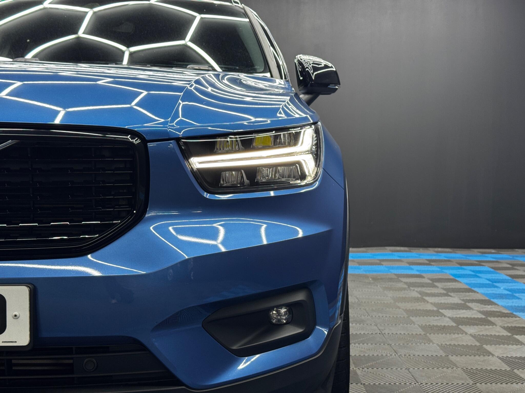 Volvo XC40 view 42