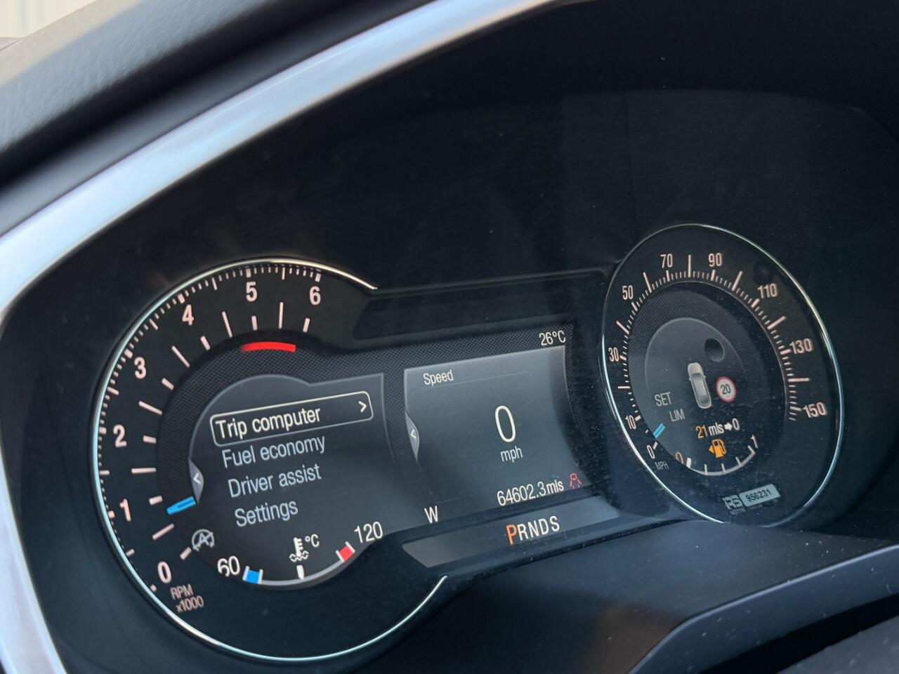Ford Galaxy view 30