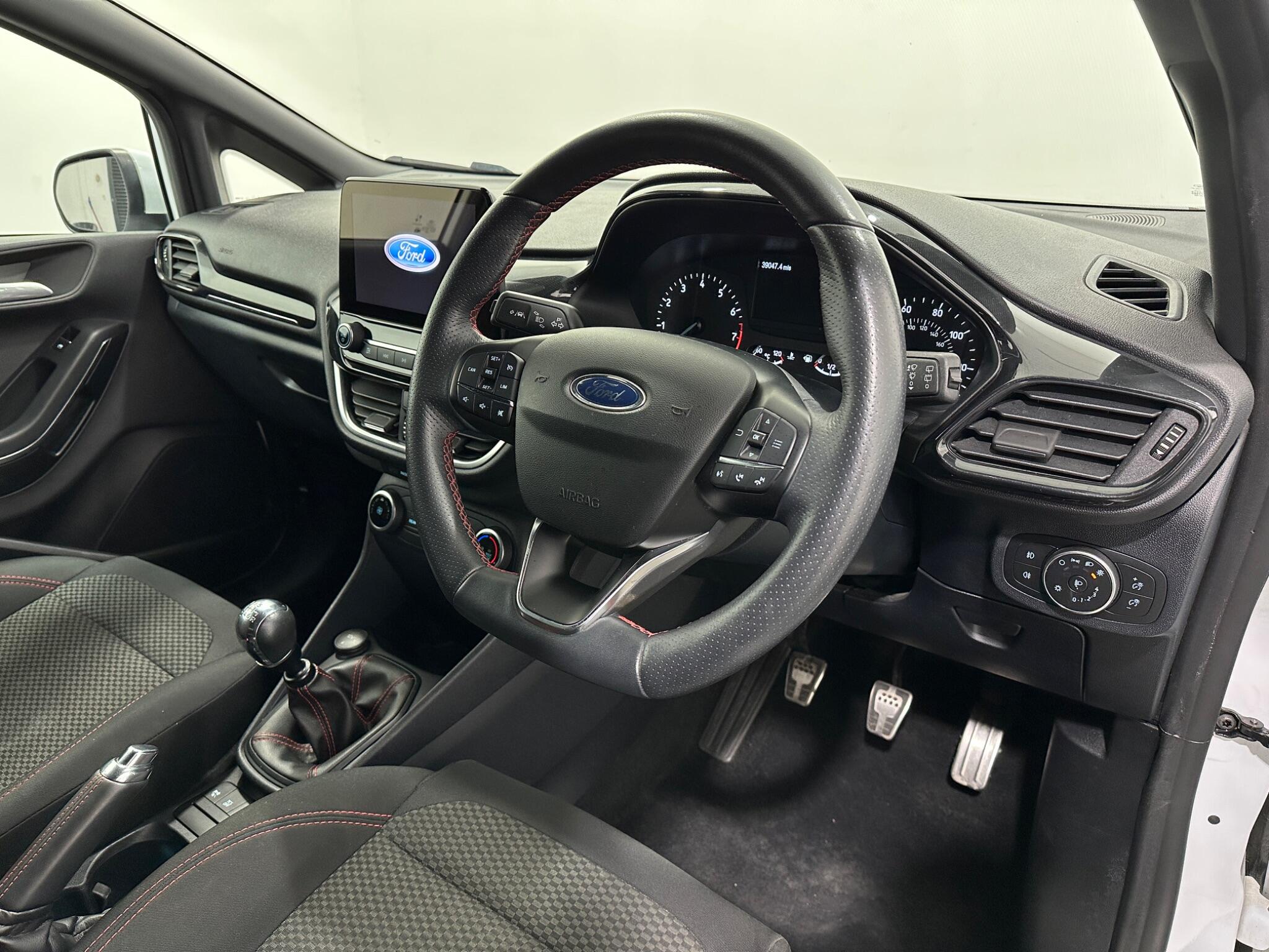 Ford Fiesta view 11