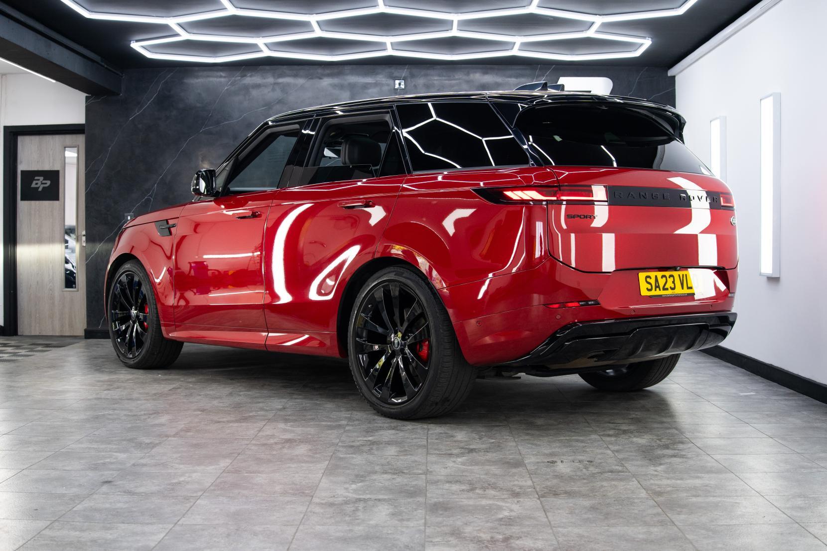 Land Rover Range Rover Sport view 2