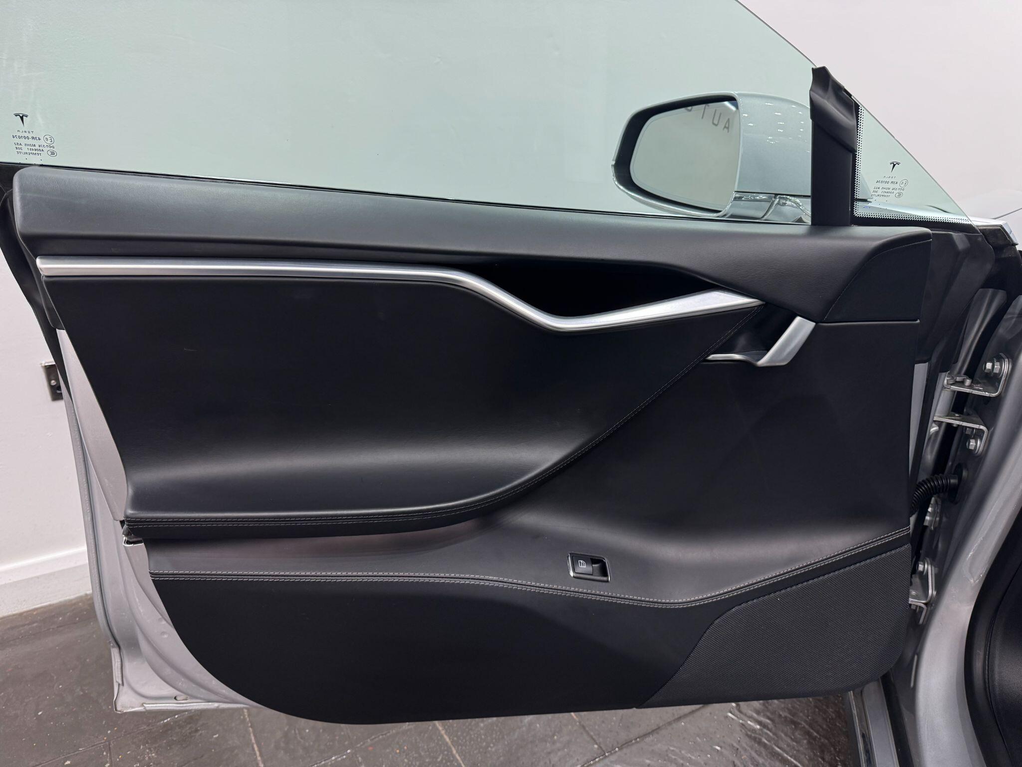 Tesla Model S view 46