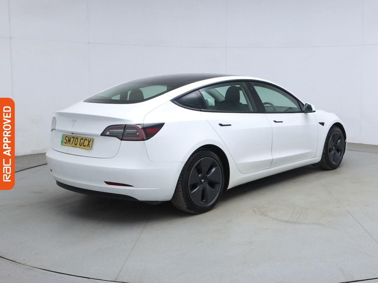 Tesla Model 3 view 32