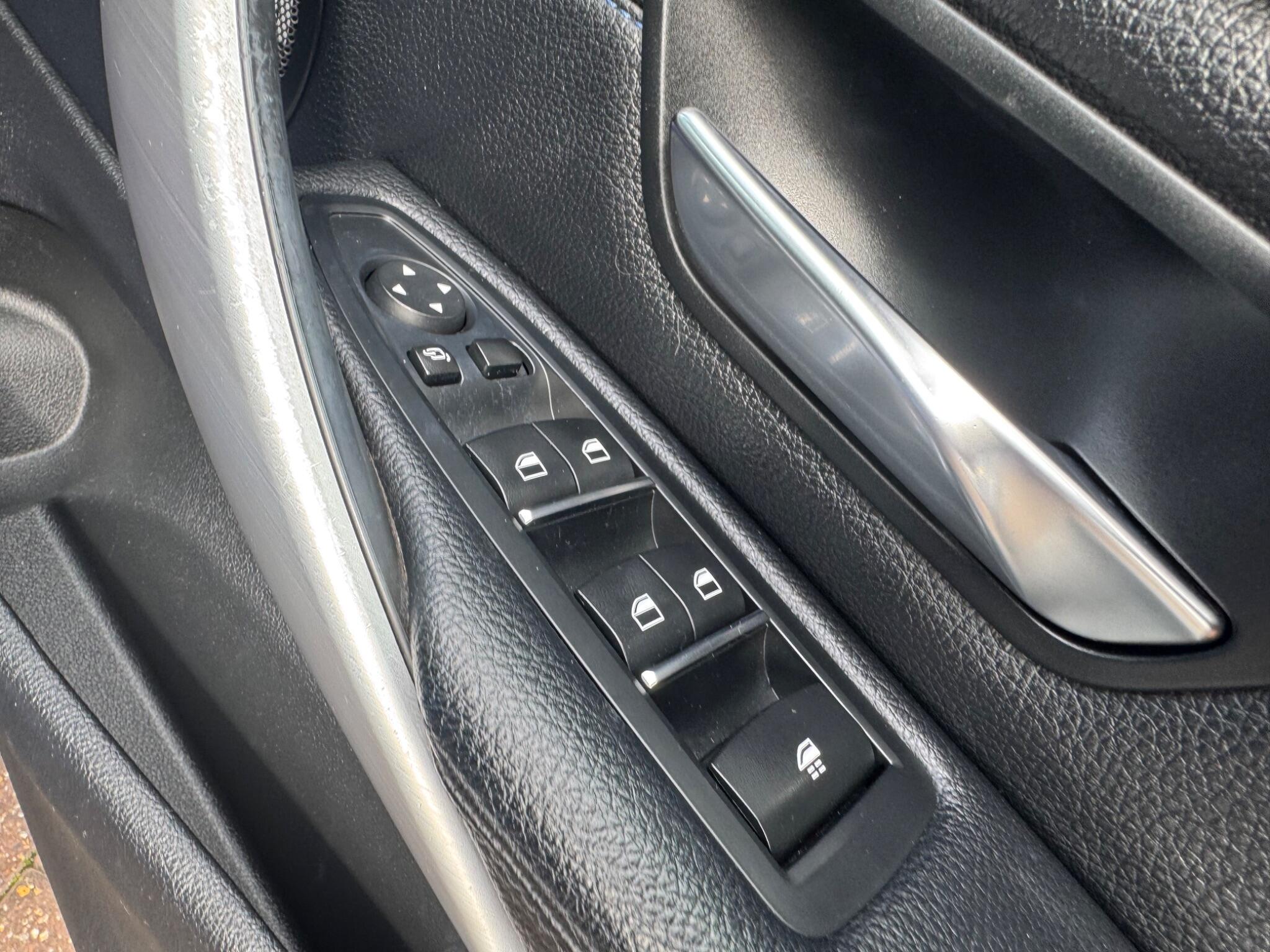 BMW 4 Series view 14
