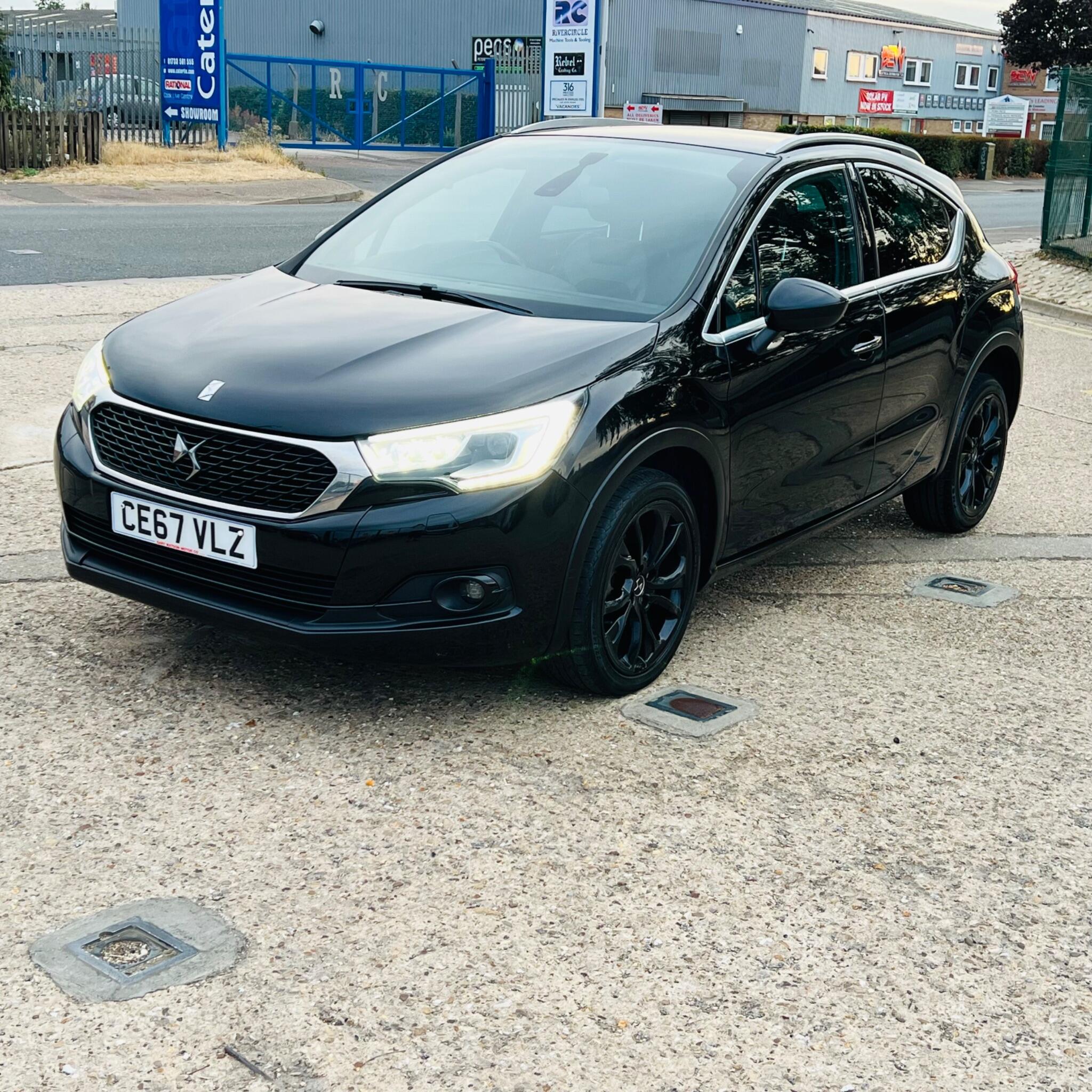 DS Automobiles DS 4 Crossback view 6