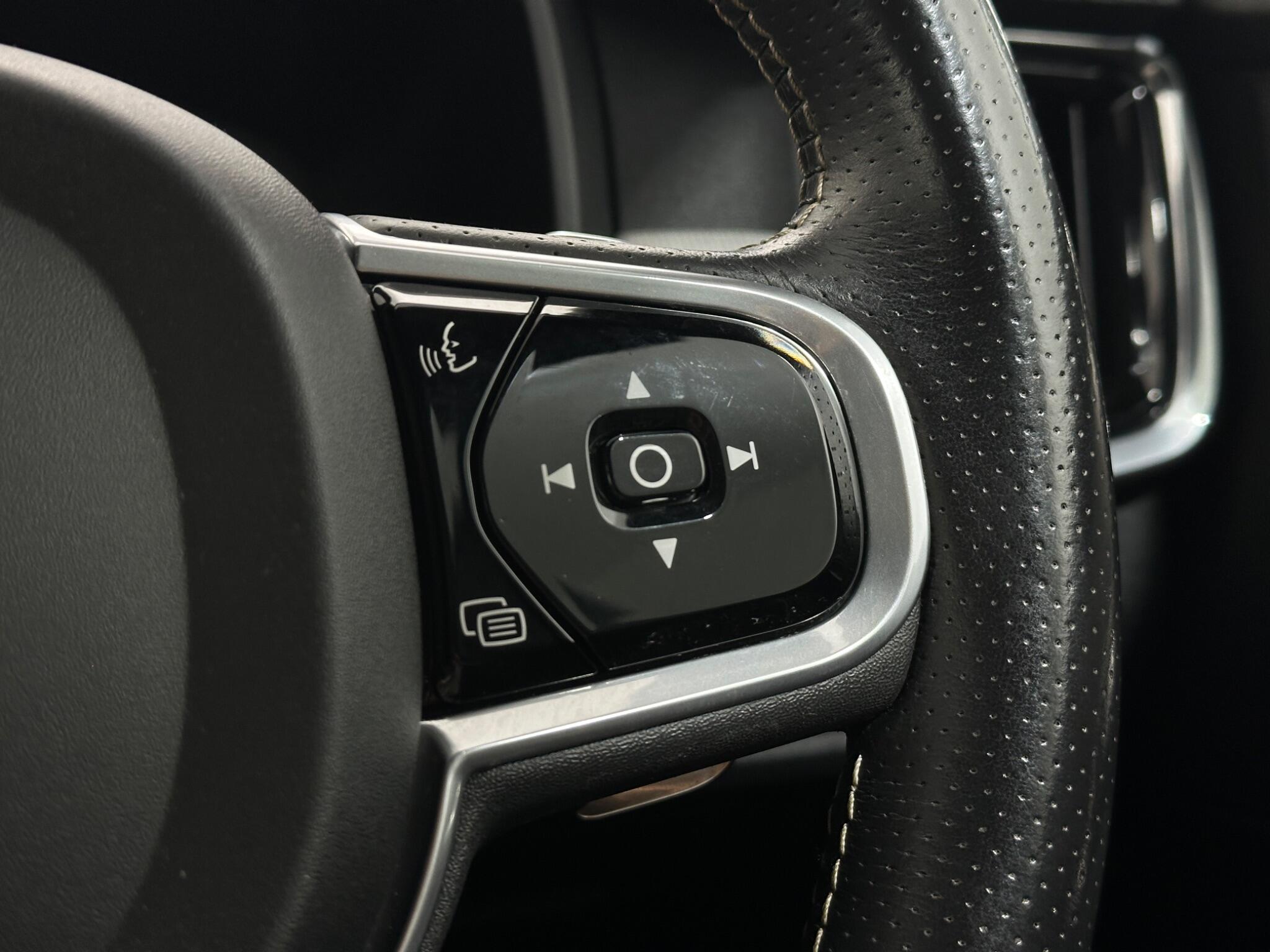 Volvo S90 view 15