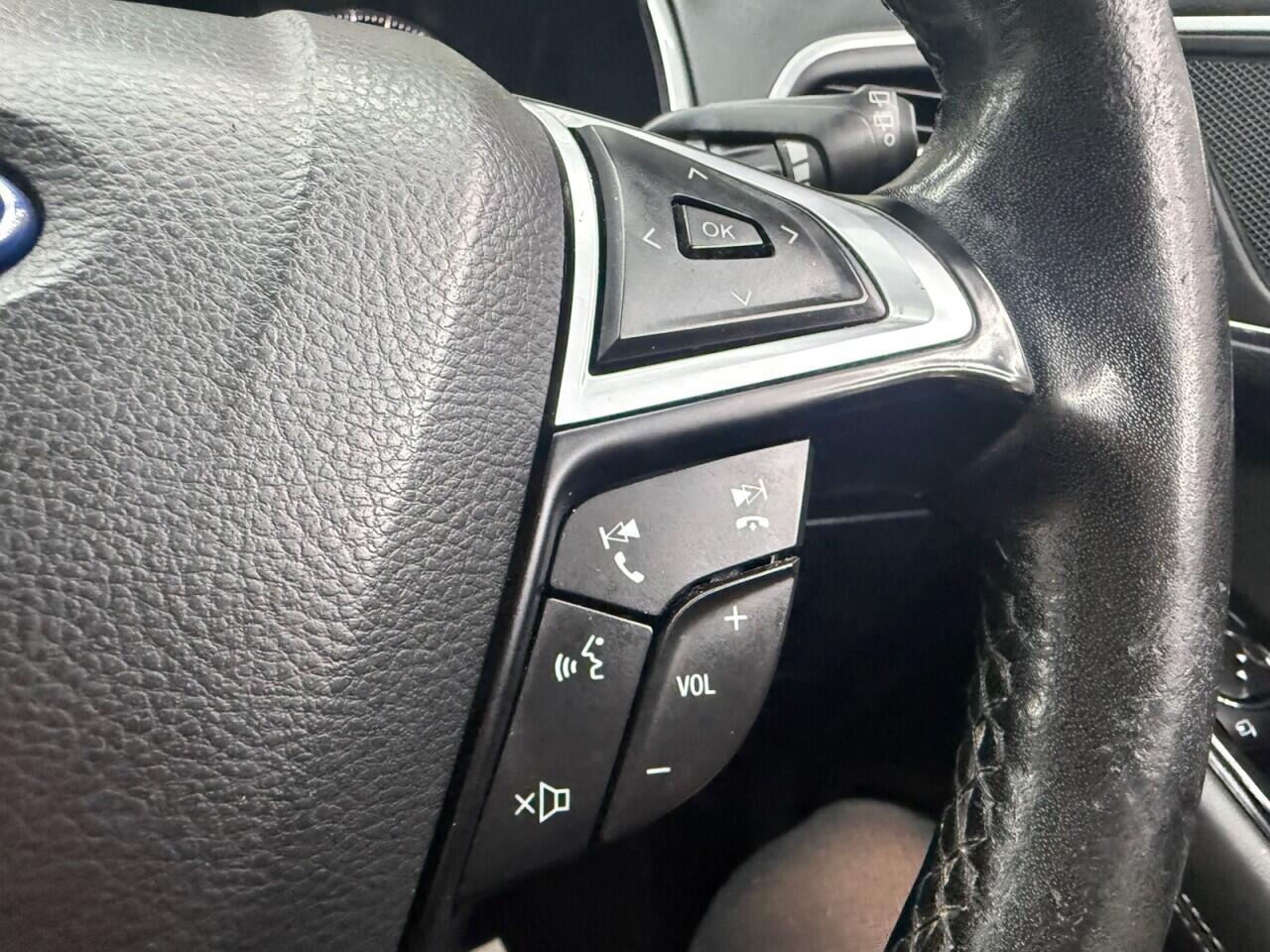 Ford S-Max view 15