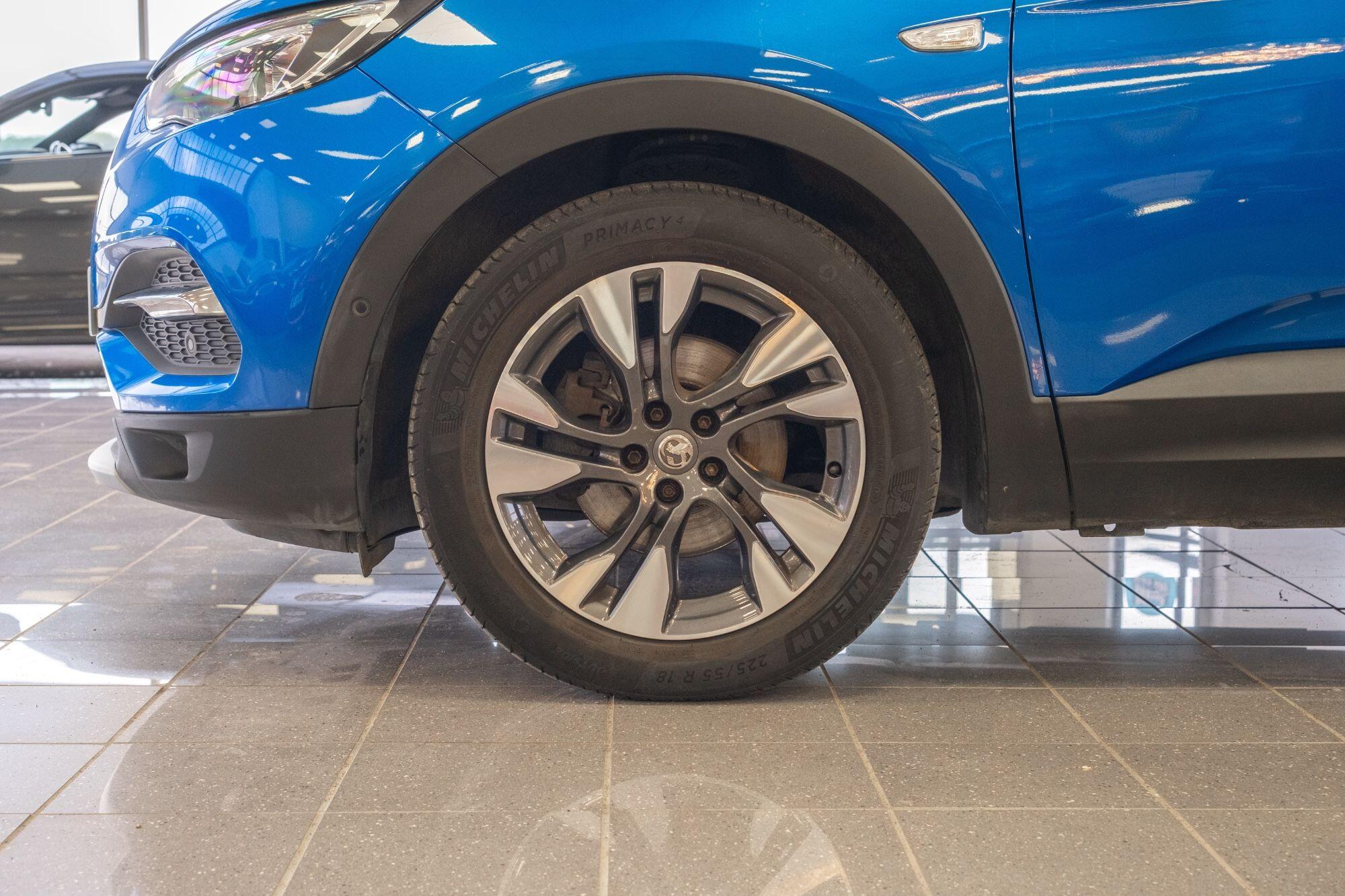 Vauxhall Grandland X view 25