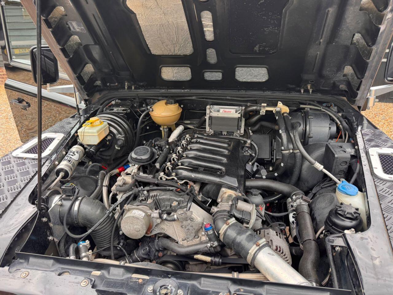 Land Rover Defender view 21
