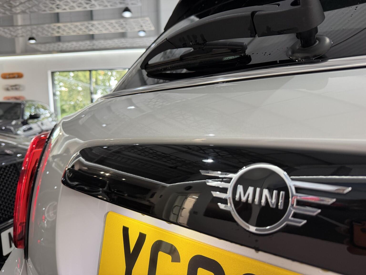 Mini Cooper view 25