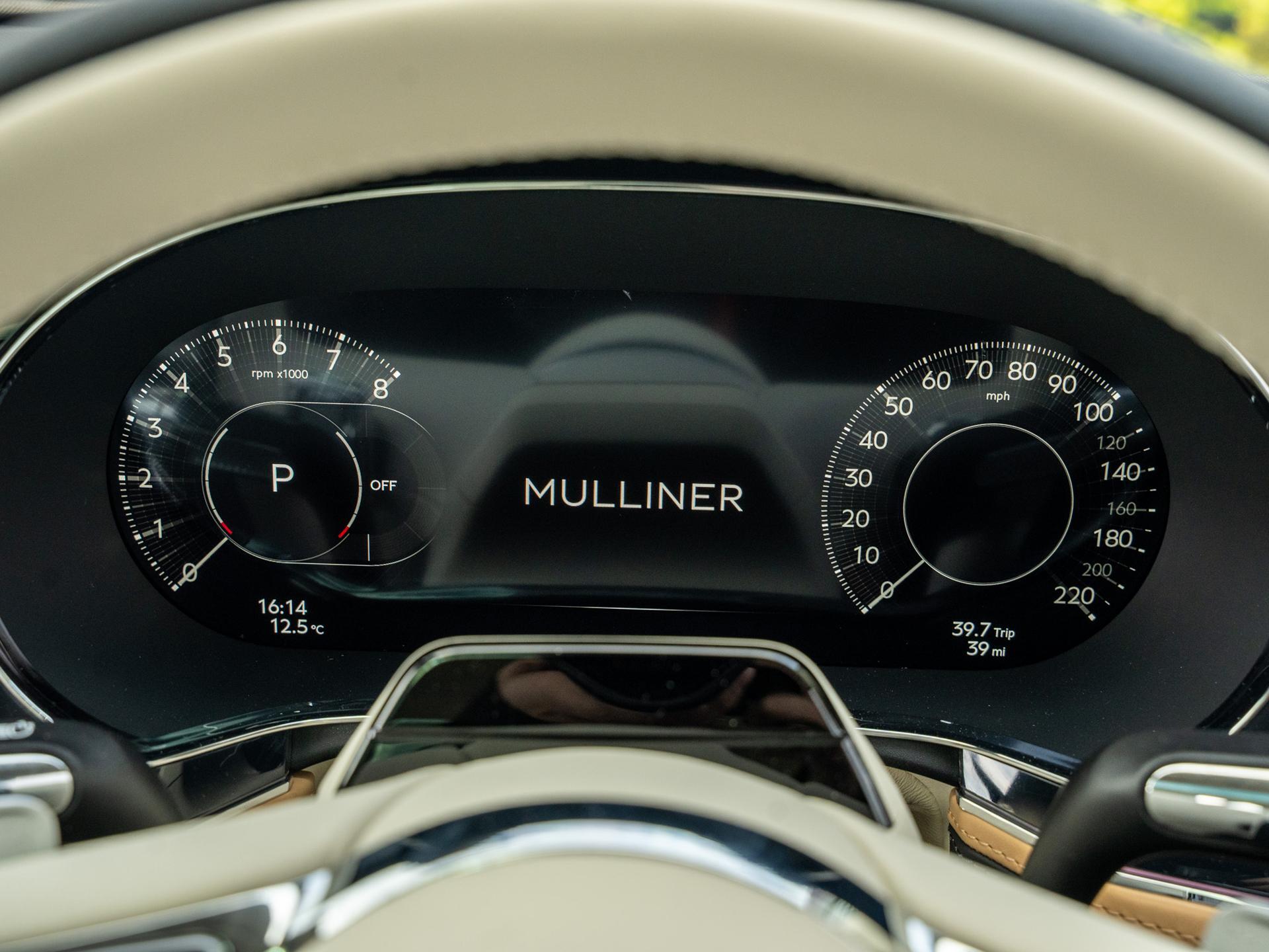 Bentley Flying Spur view 18