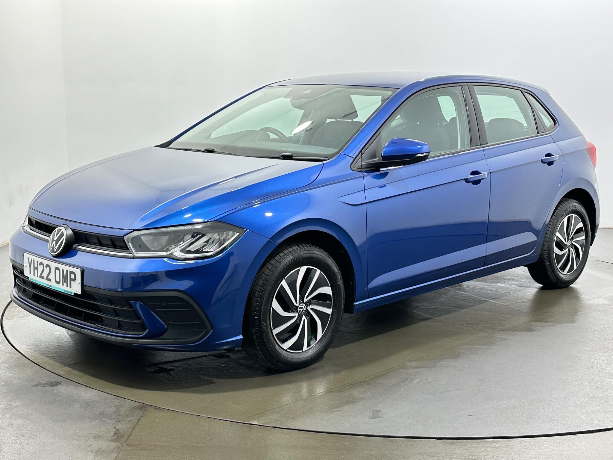 Volkswagen Polo view 4