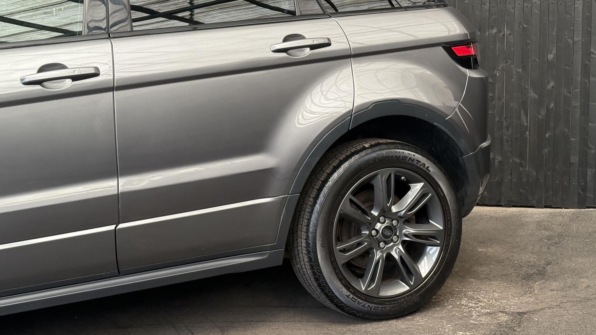 Land Rover Range Rover Evoque view 11
