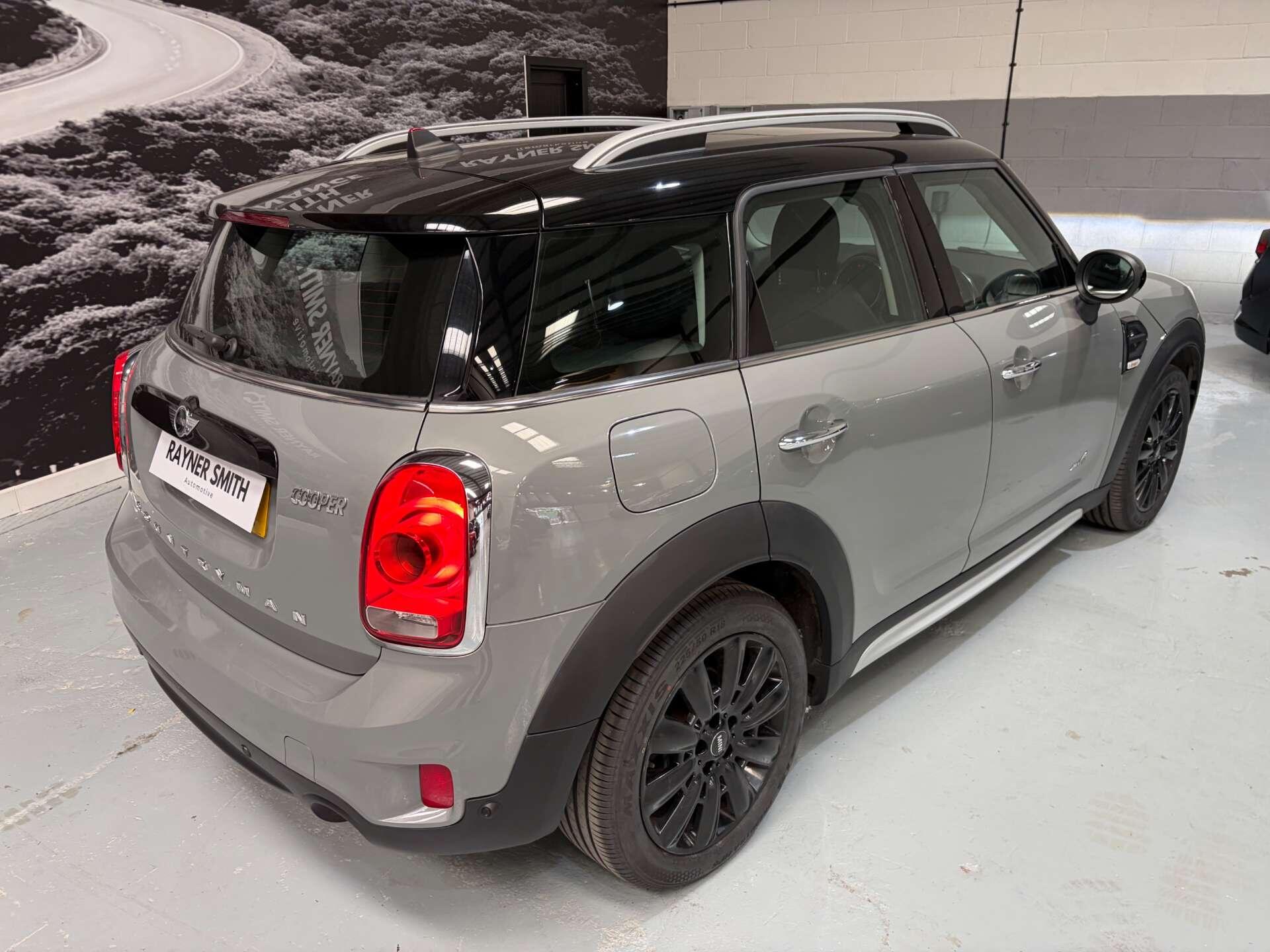 Mini Countryman view 12