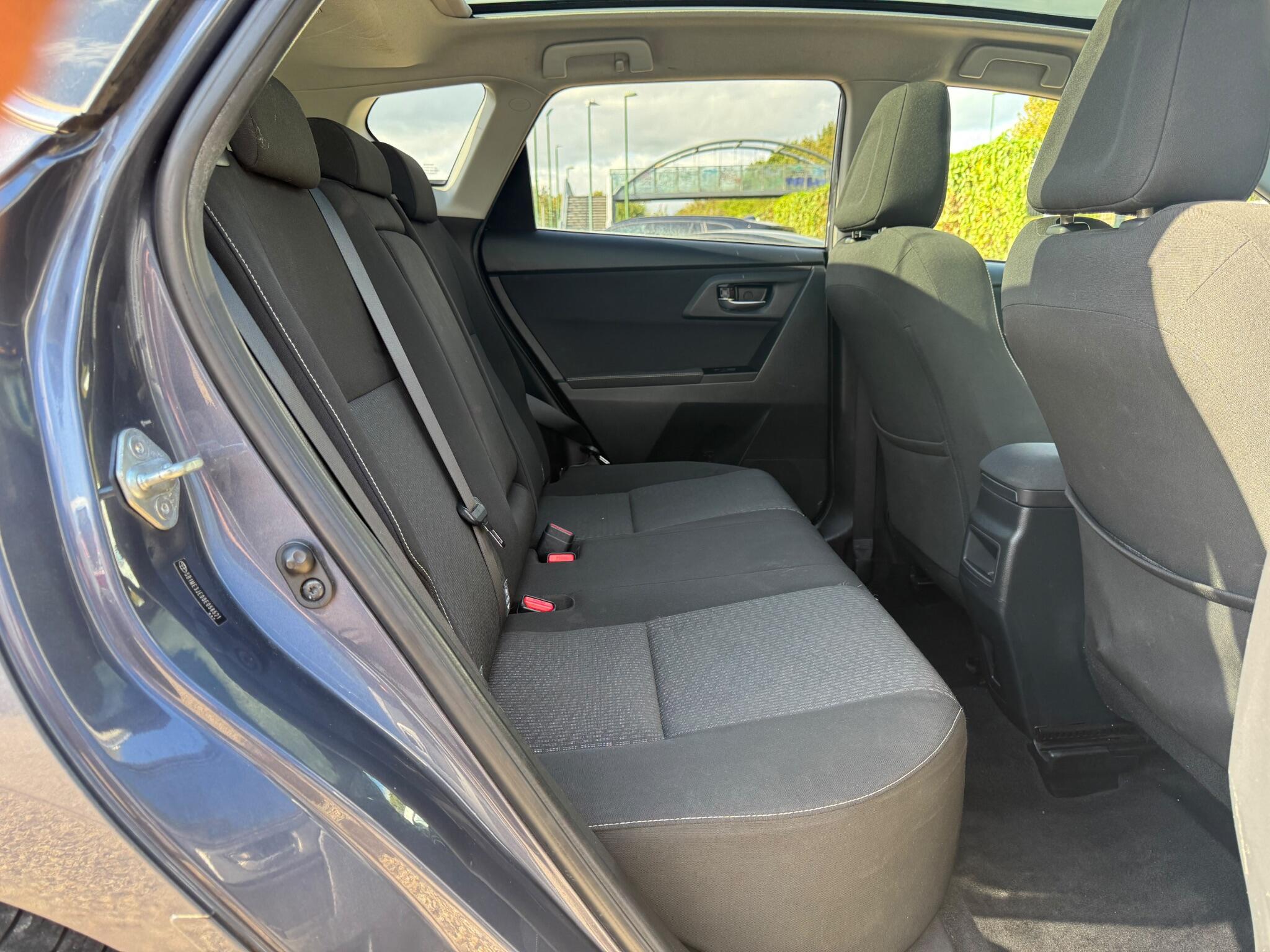 Toyota Auris view 20