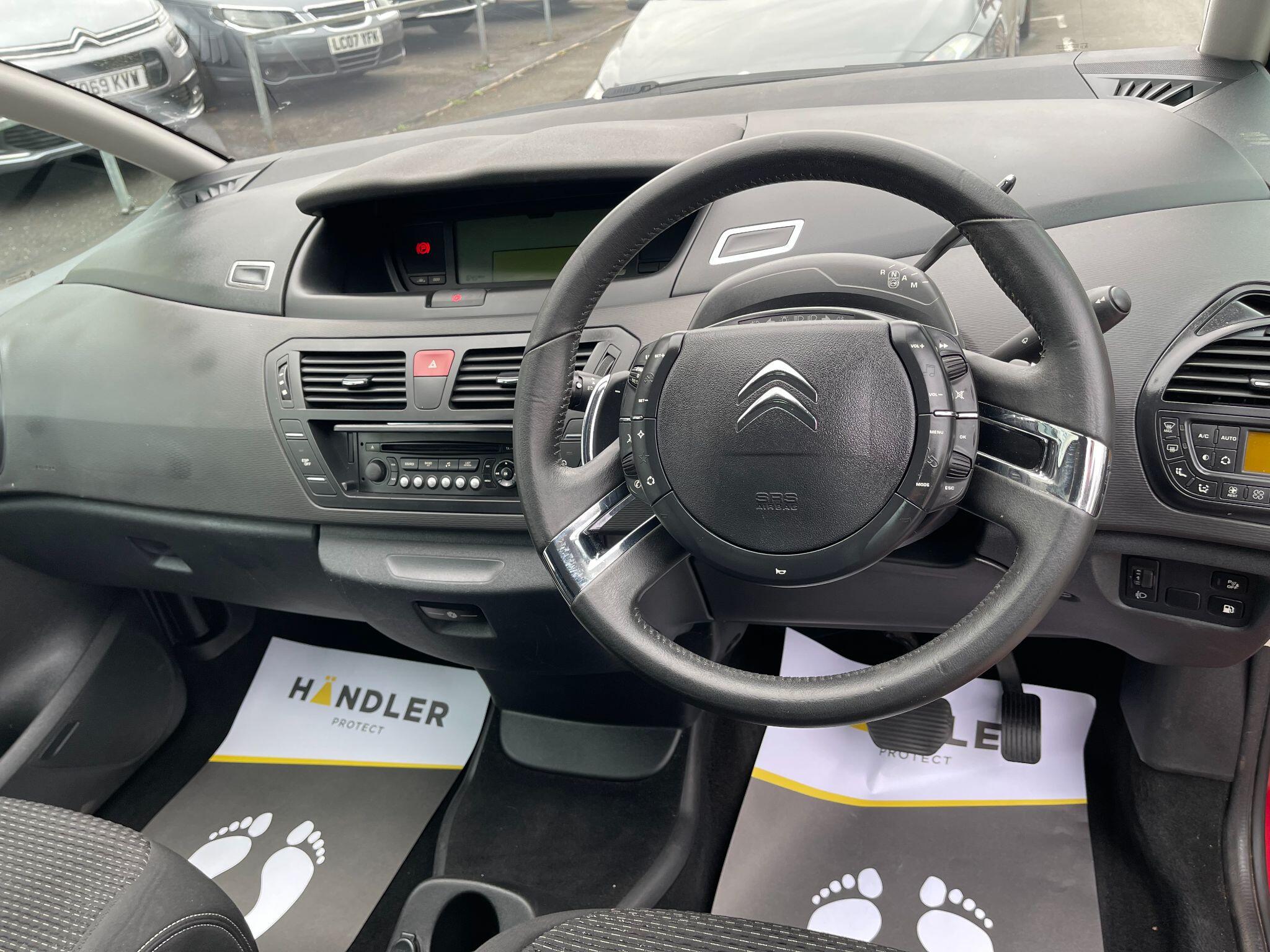 Citroen Grand C4 Picasso view 26