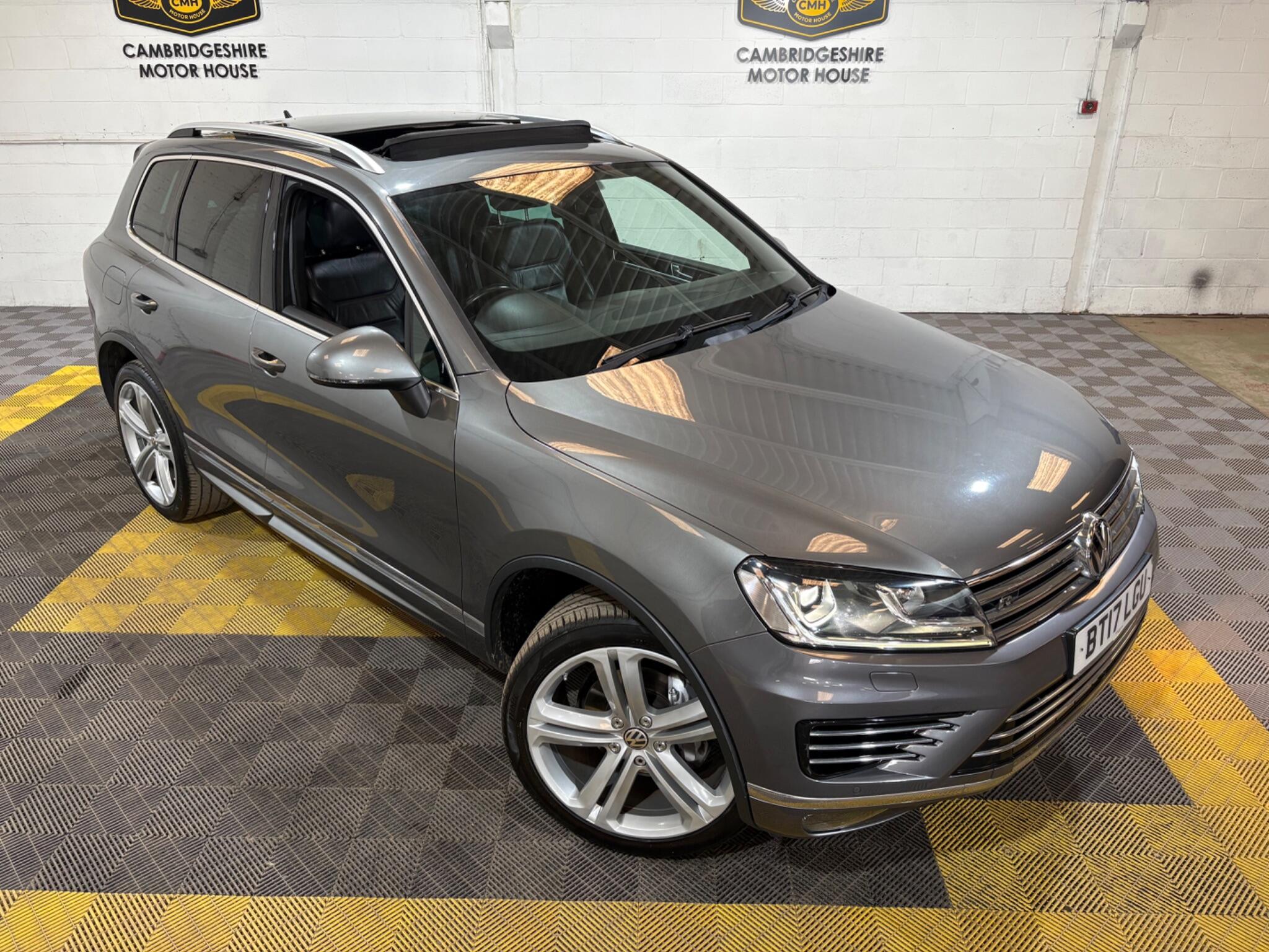 Volkswagen Touareg view 49