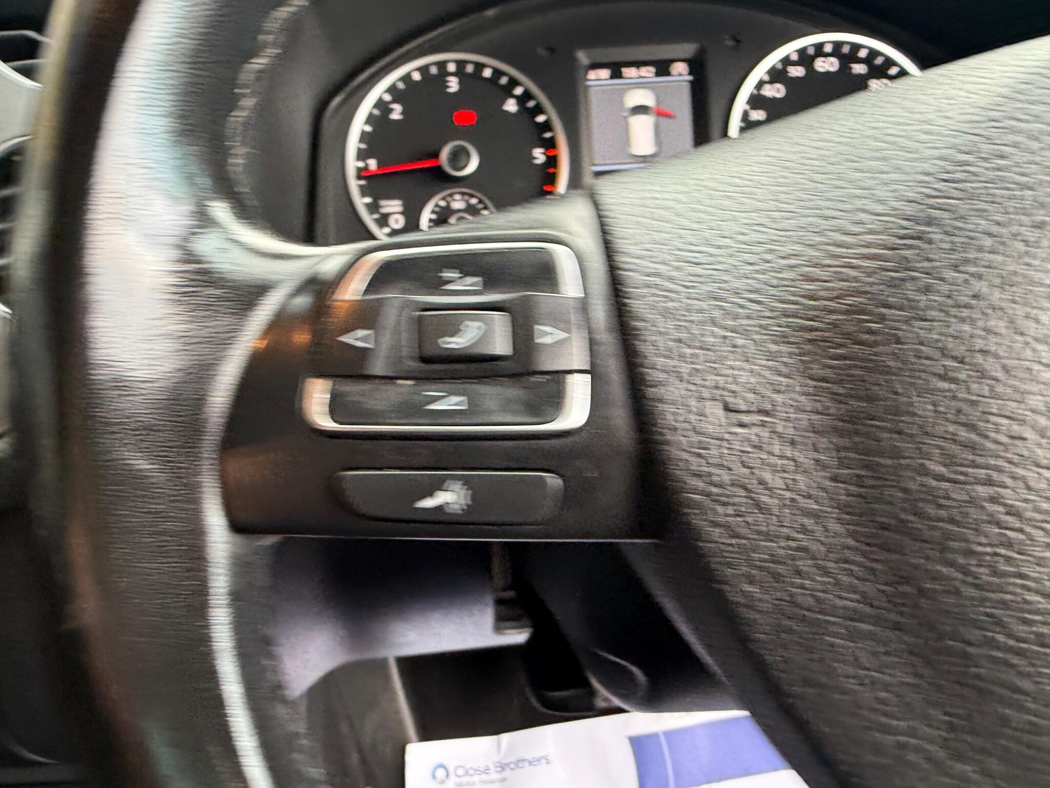 Volkswagen Tiguan view 28