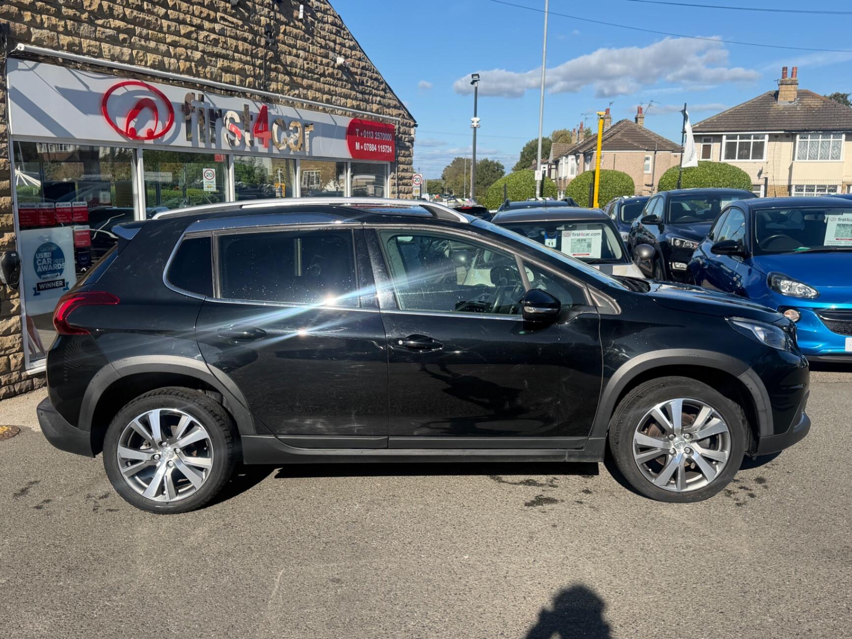 Peugeot 2008 view 8