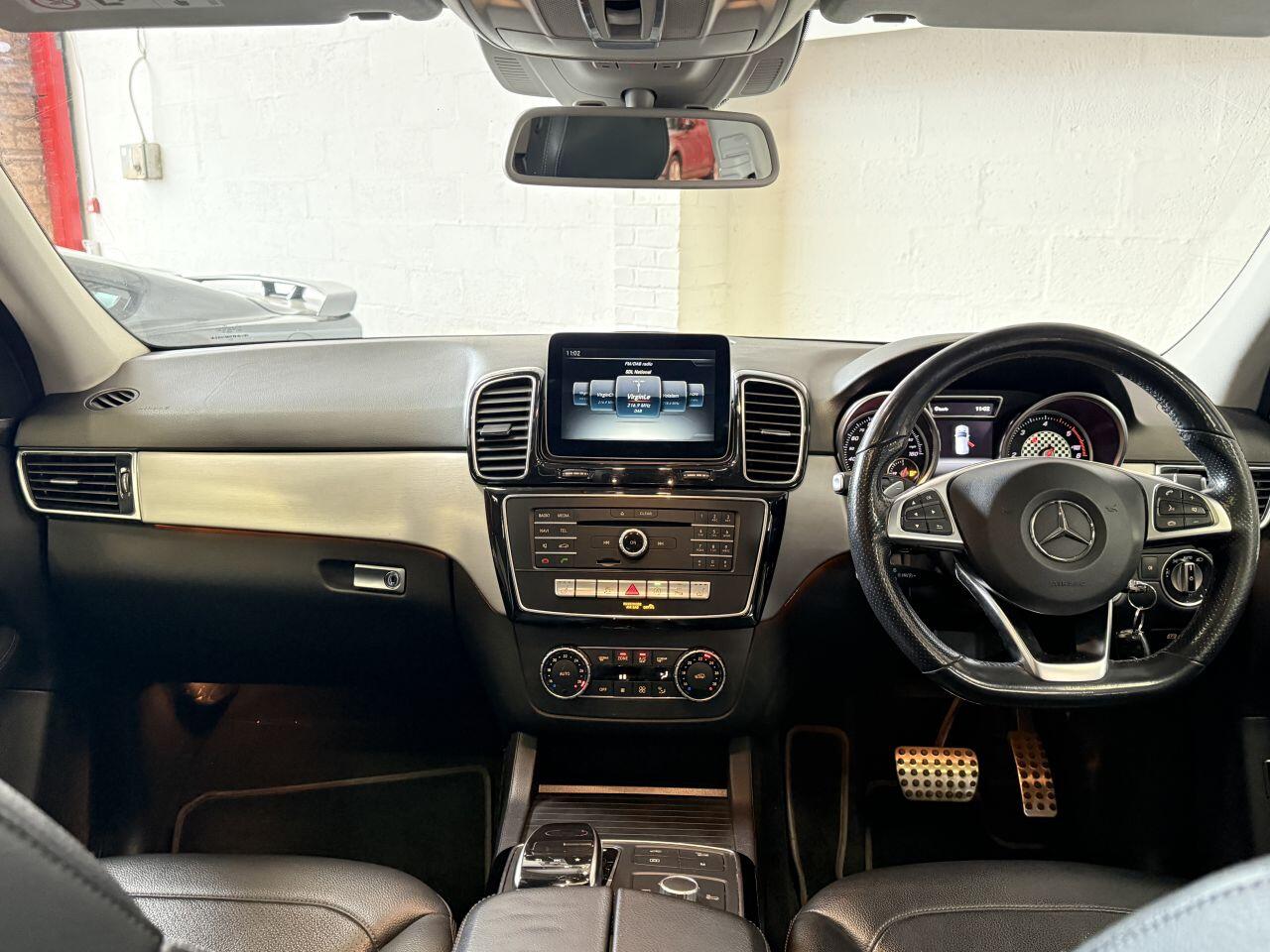 Mercedes-Benz Gle view 32