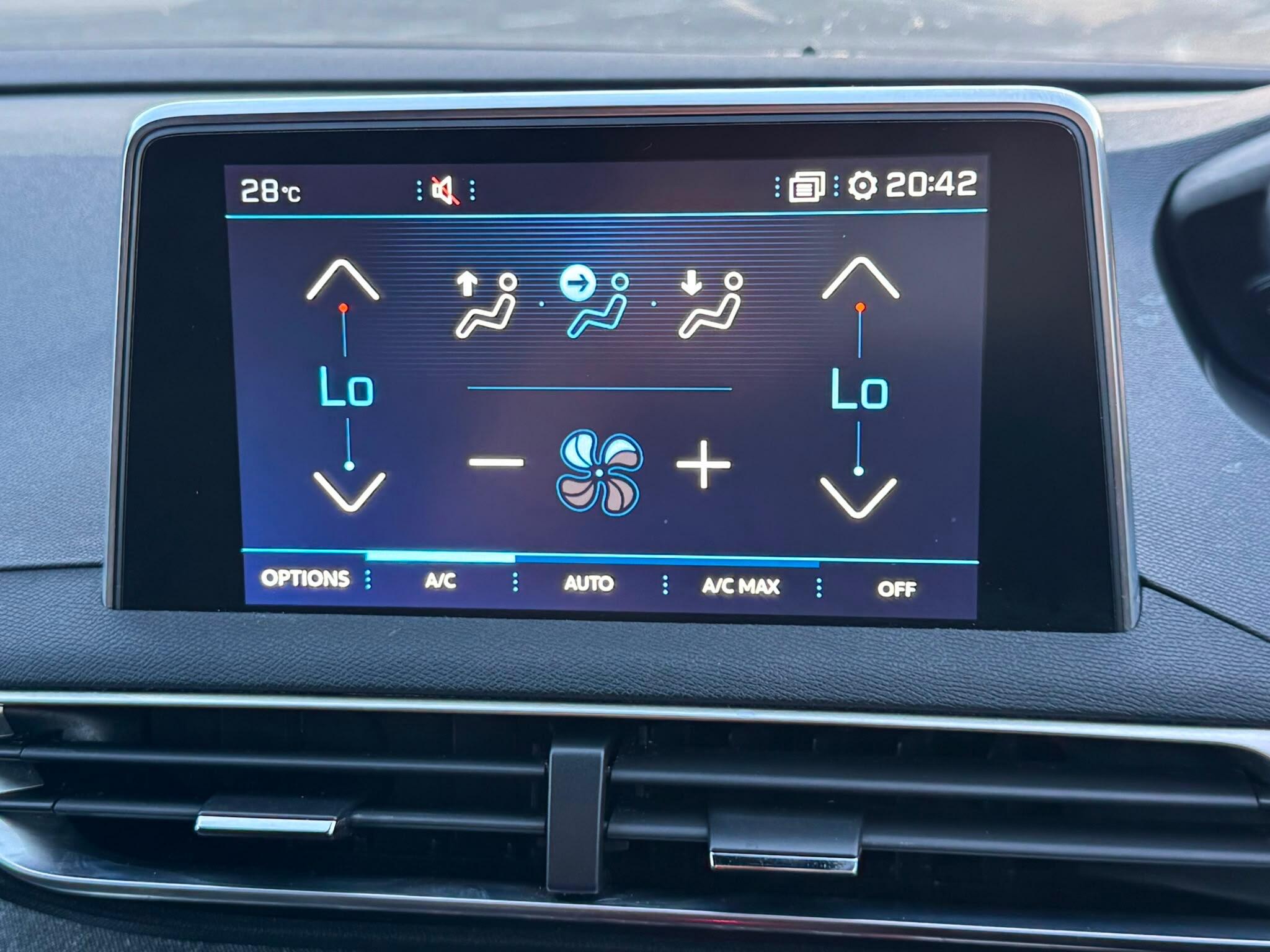 Peugeot 3008 view 36