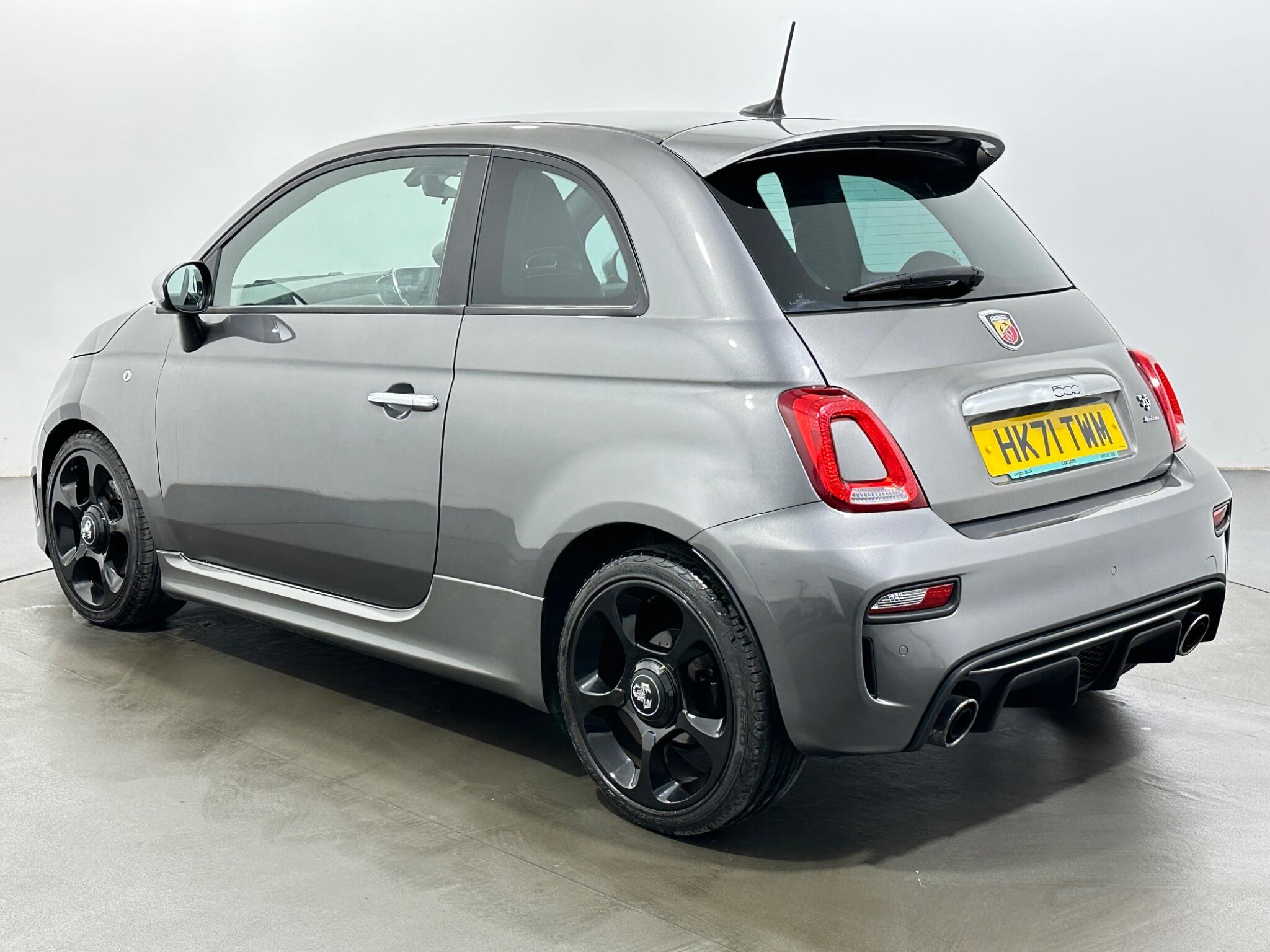 Abarth 595 view 6