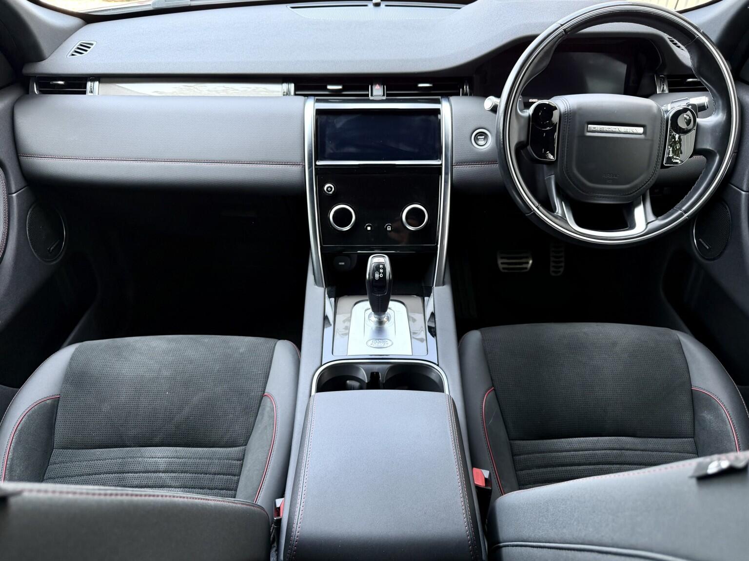 Land Rover Discovery Sport view 13