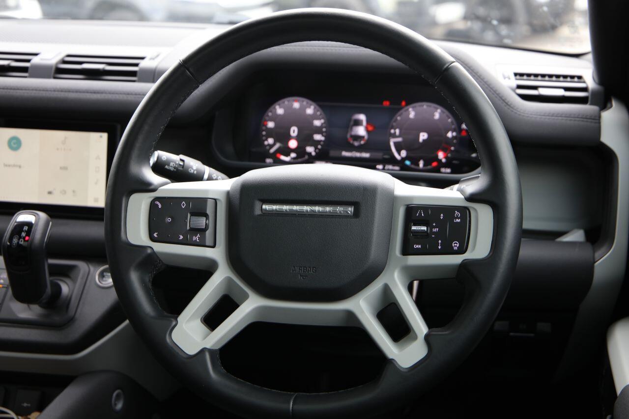 Land Rover Defender view 34