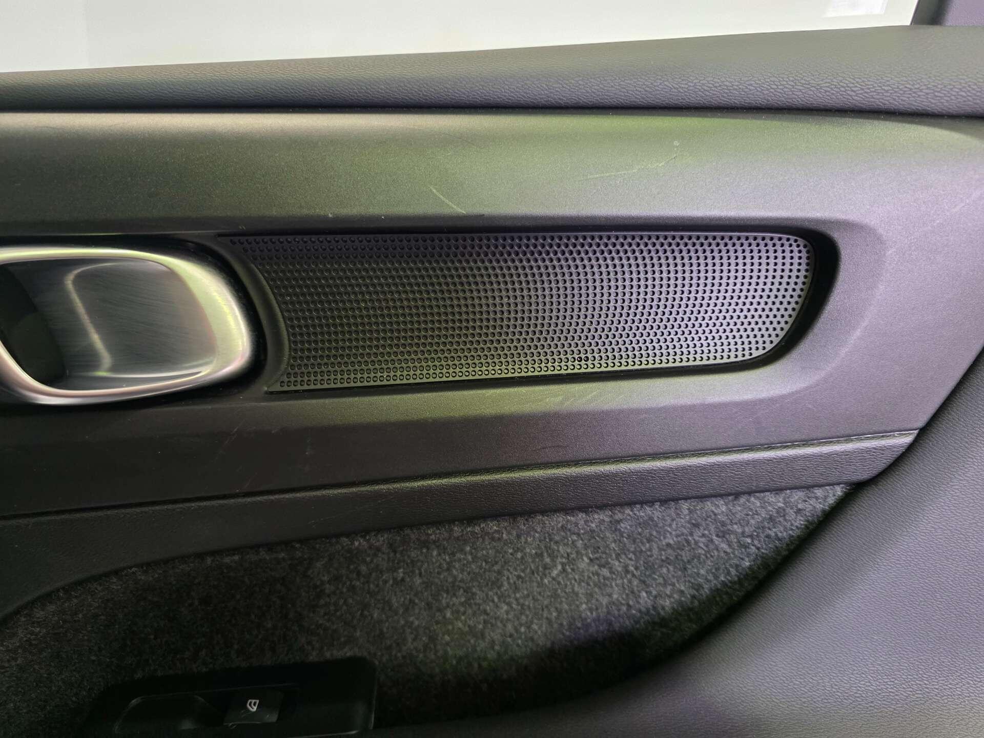 Volvo XC40 view 36