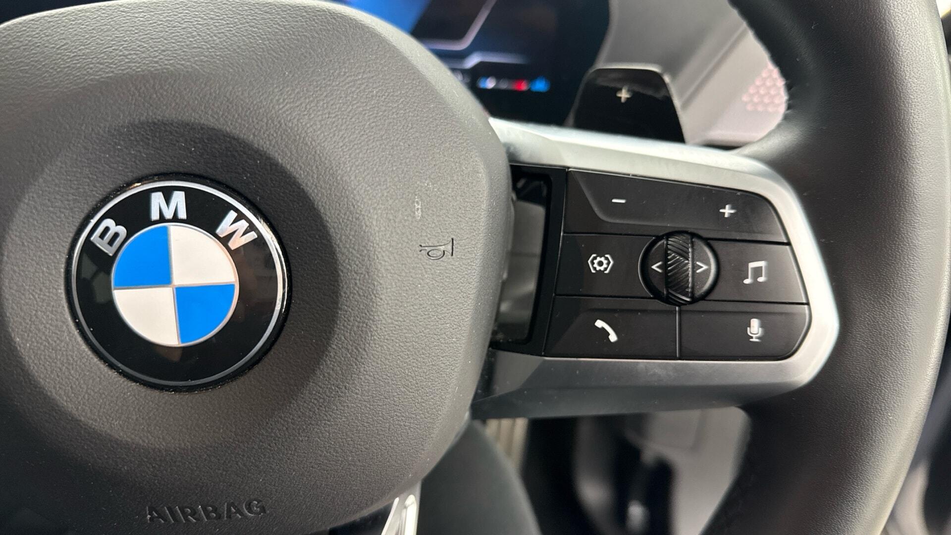 BMW 1 Series view 19