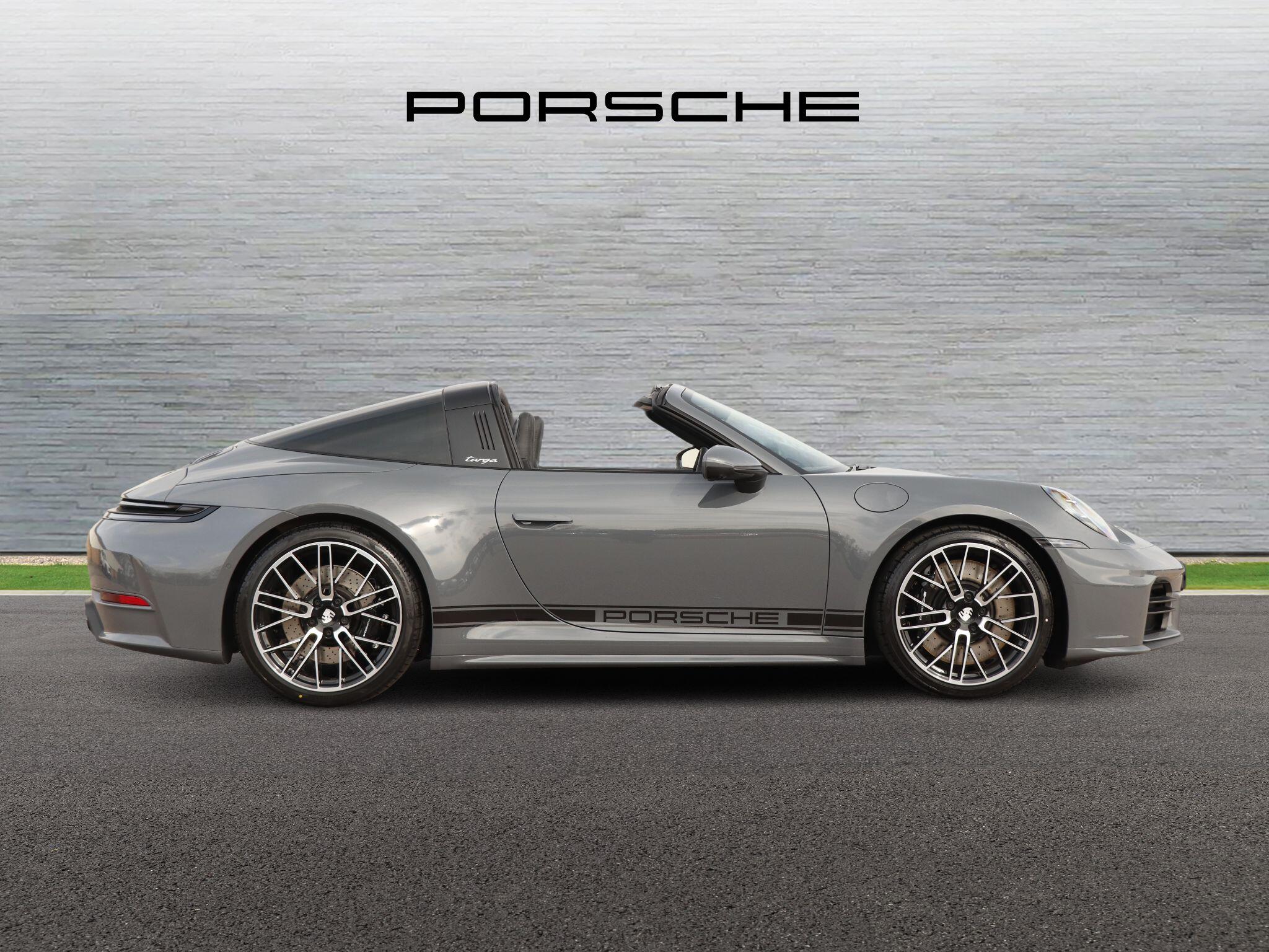 Porsche 911 view 2