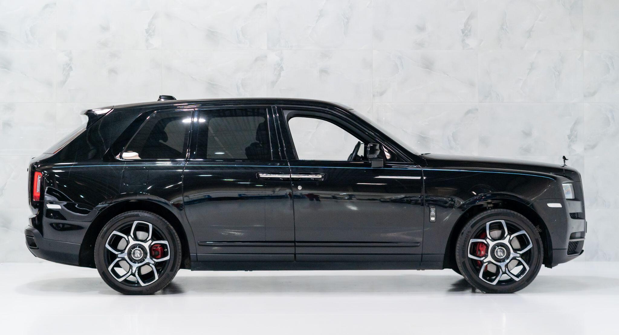 Rolls-Royce Cullinan view 9