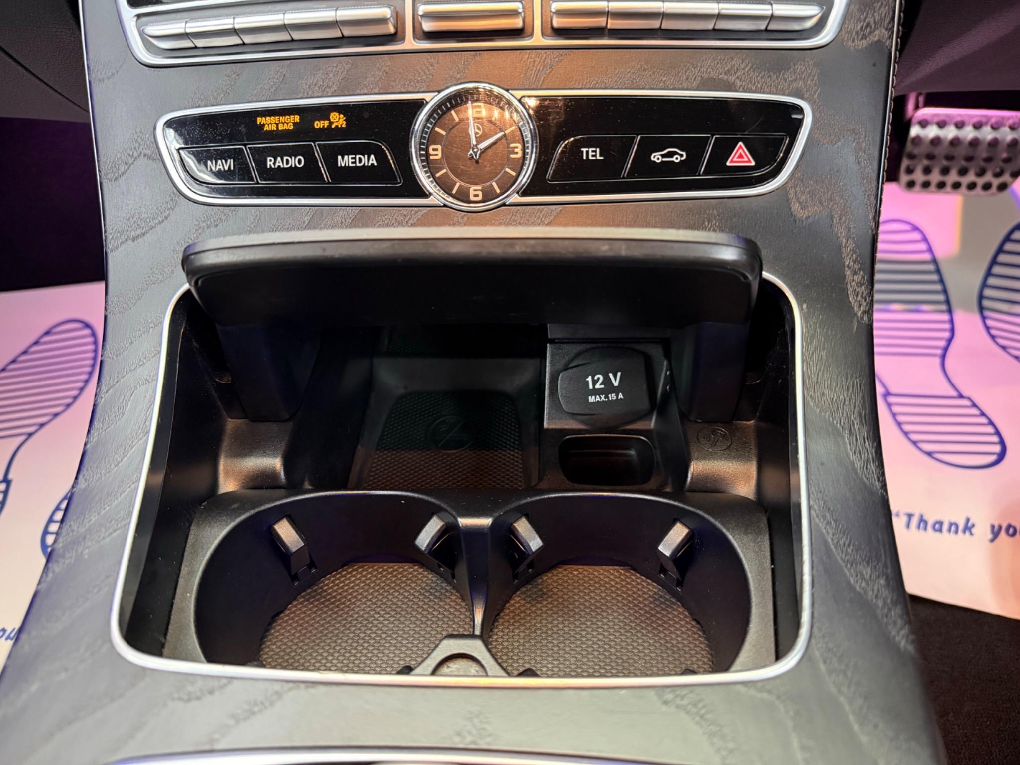 Mercedes-Benz E Class view 19