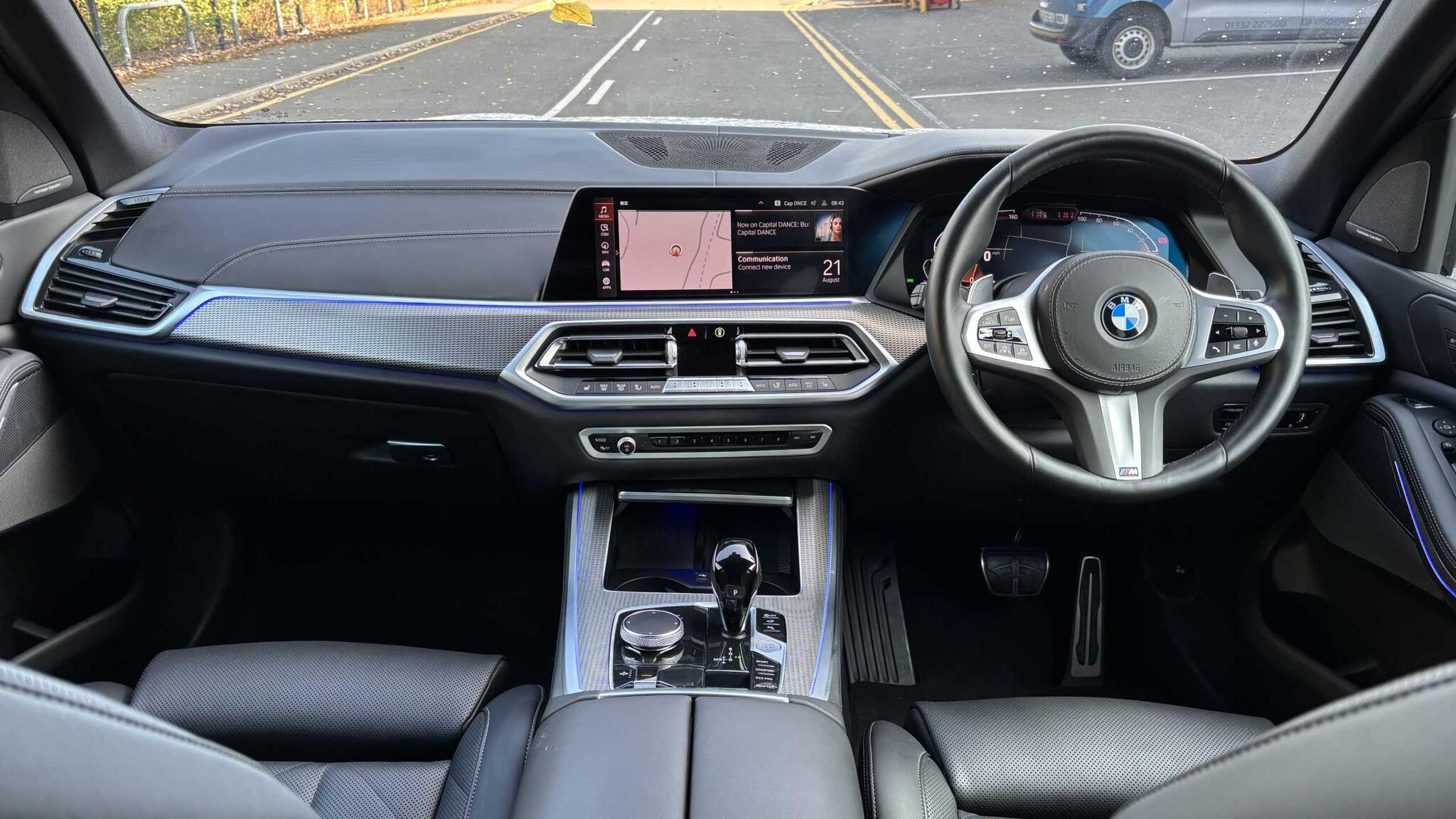 BMW X5 view 4