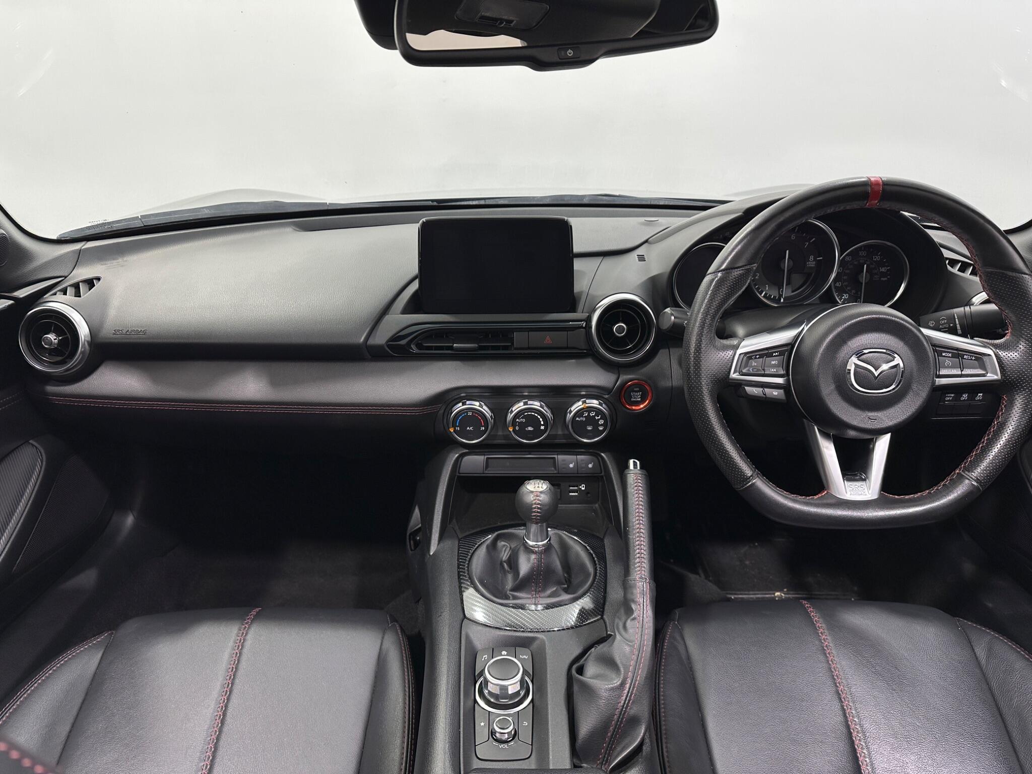 Mazda MX-5 view 20