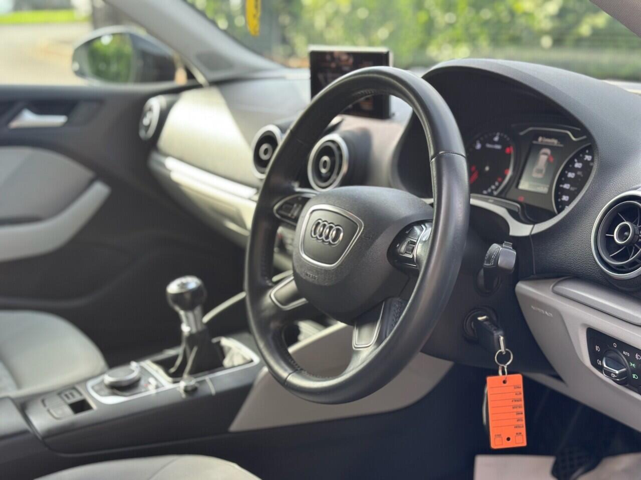 Audi A3 view 9