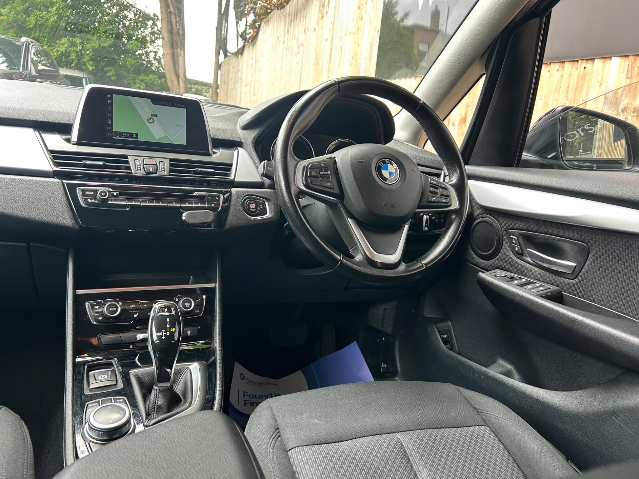 BMW 2 Series view 28