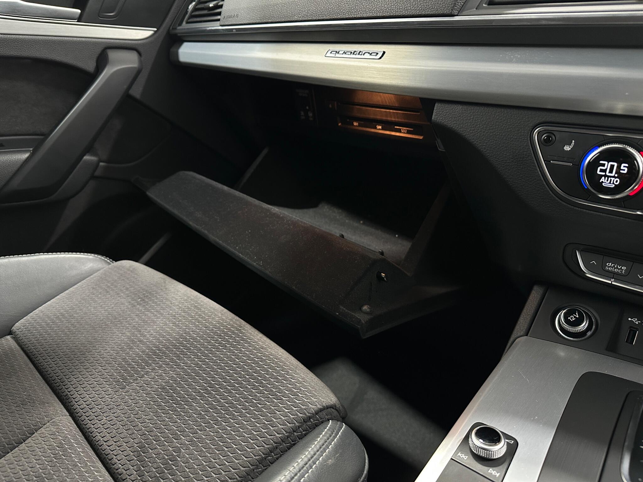 Audi Q5 view 28