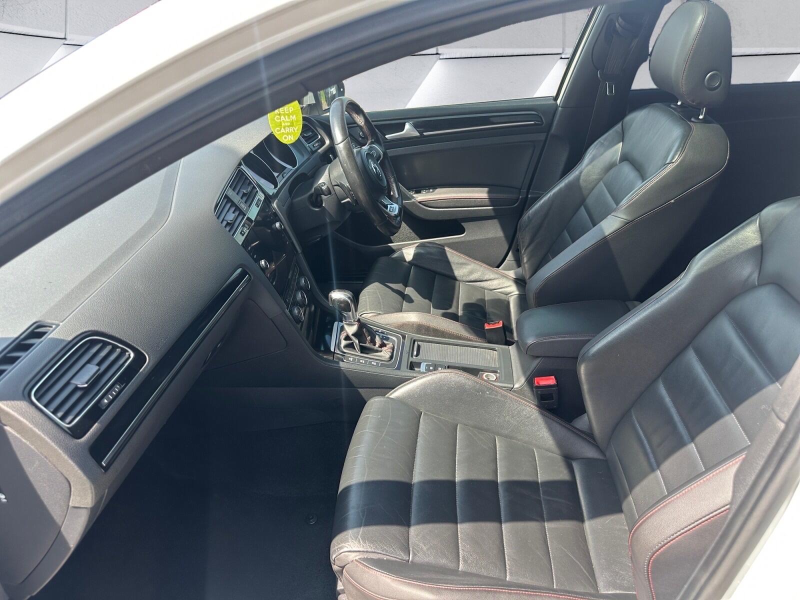 Volkswagen Golf view 15