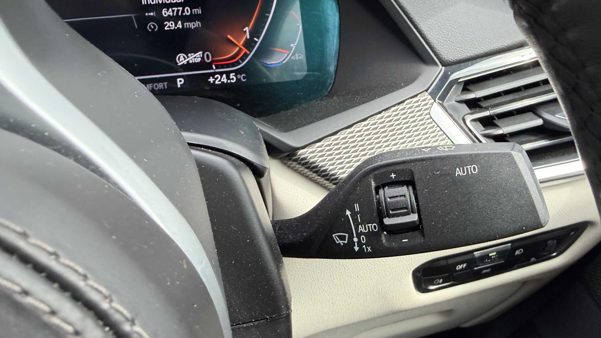 BMW X6 view 26
