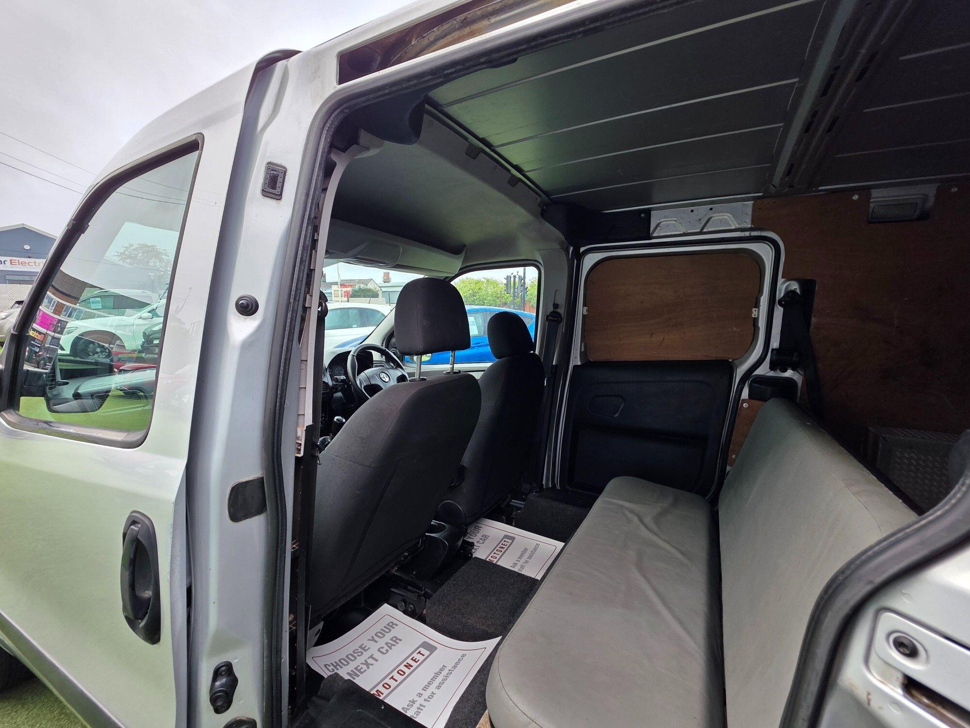 Vauxhall Combo view 13