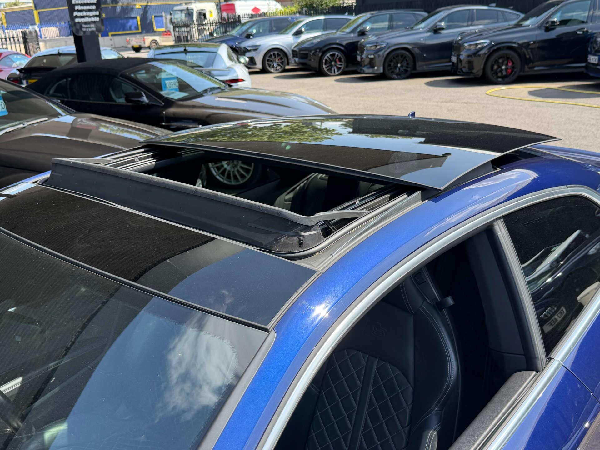 Audi S5 view 21