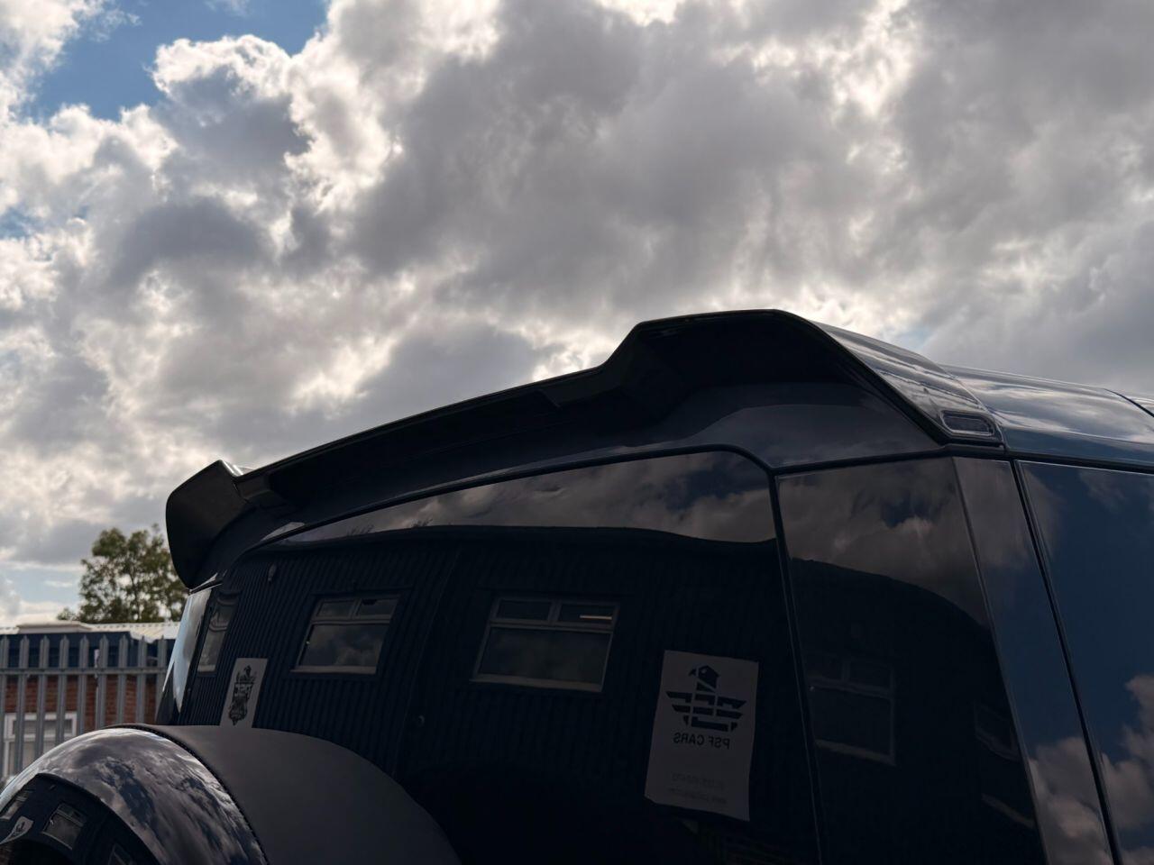 Land Rover Defender view 20