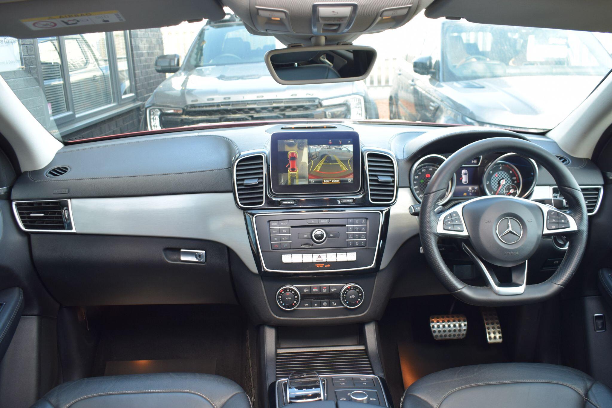 Mercedes-Benz GLE view 8