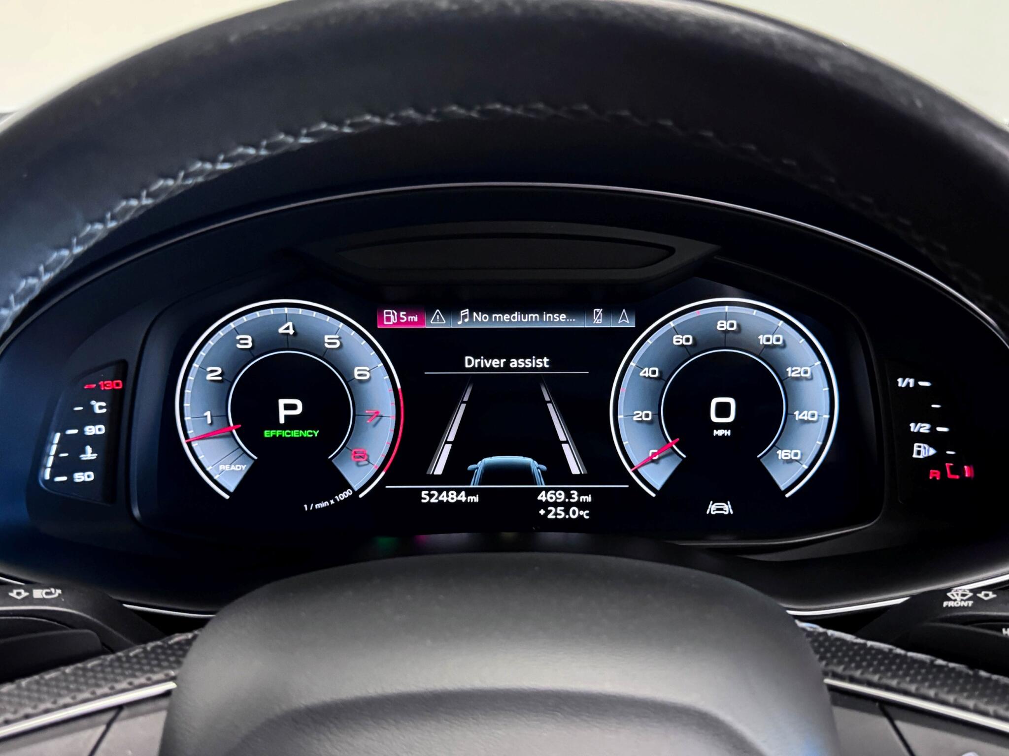 Audi Q8 view 12