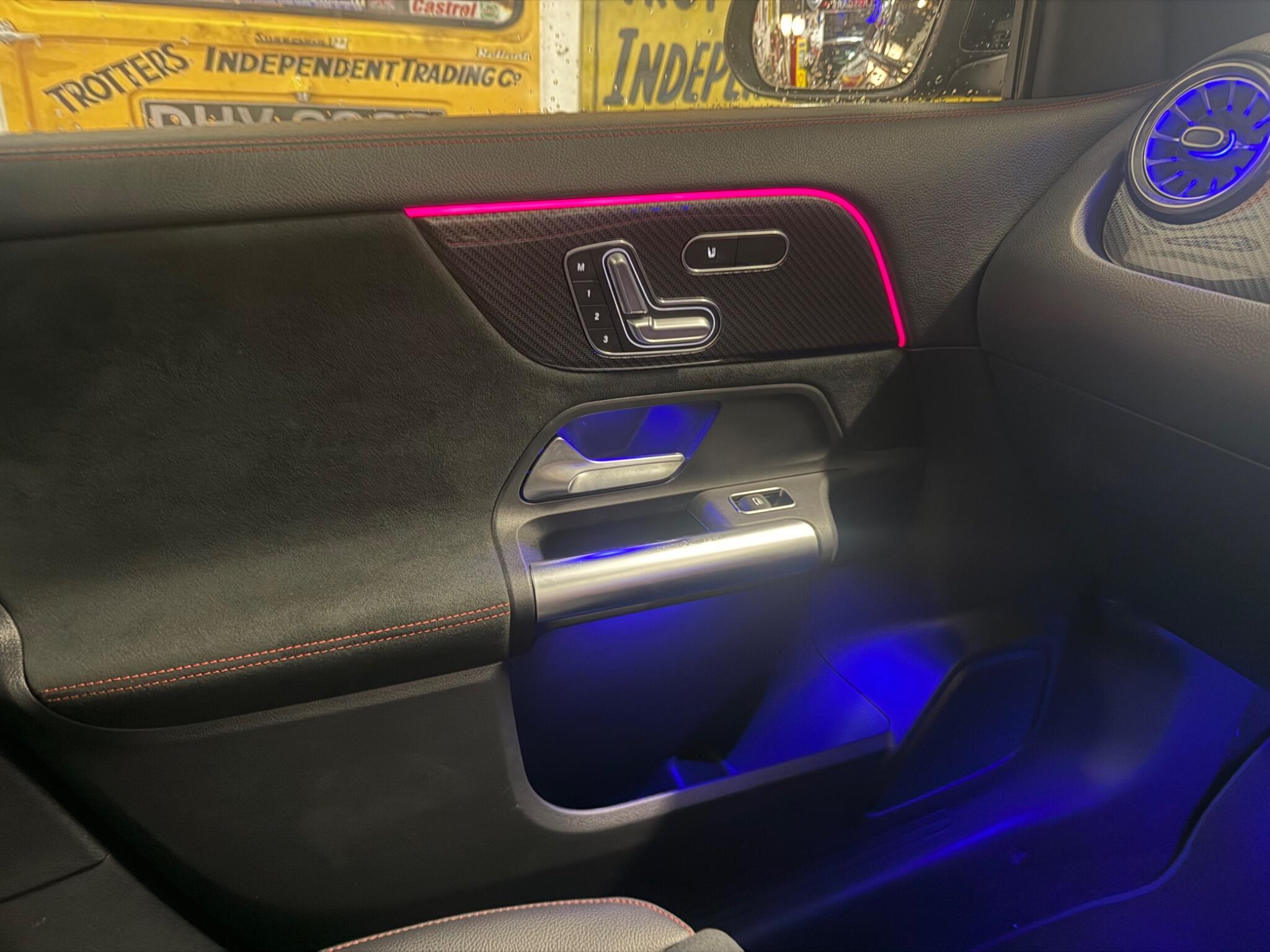 Mercedes-Benz GLA view 19