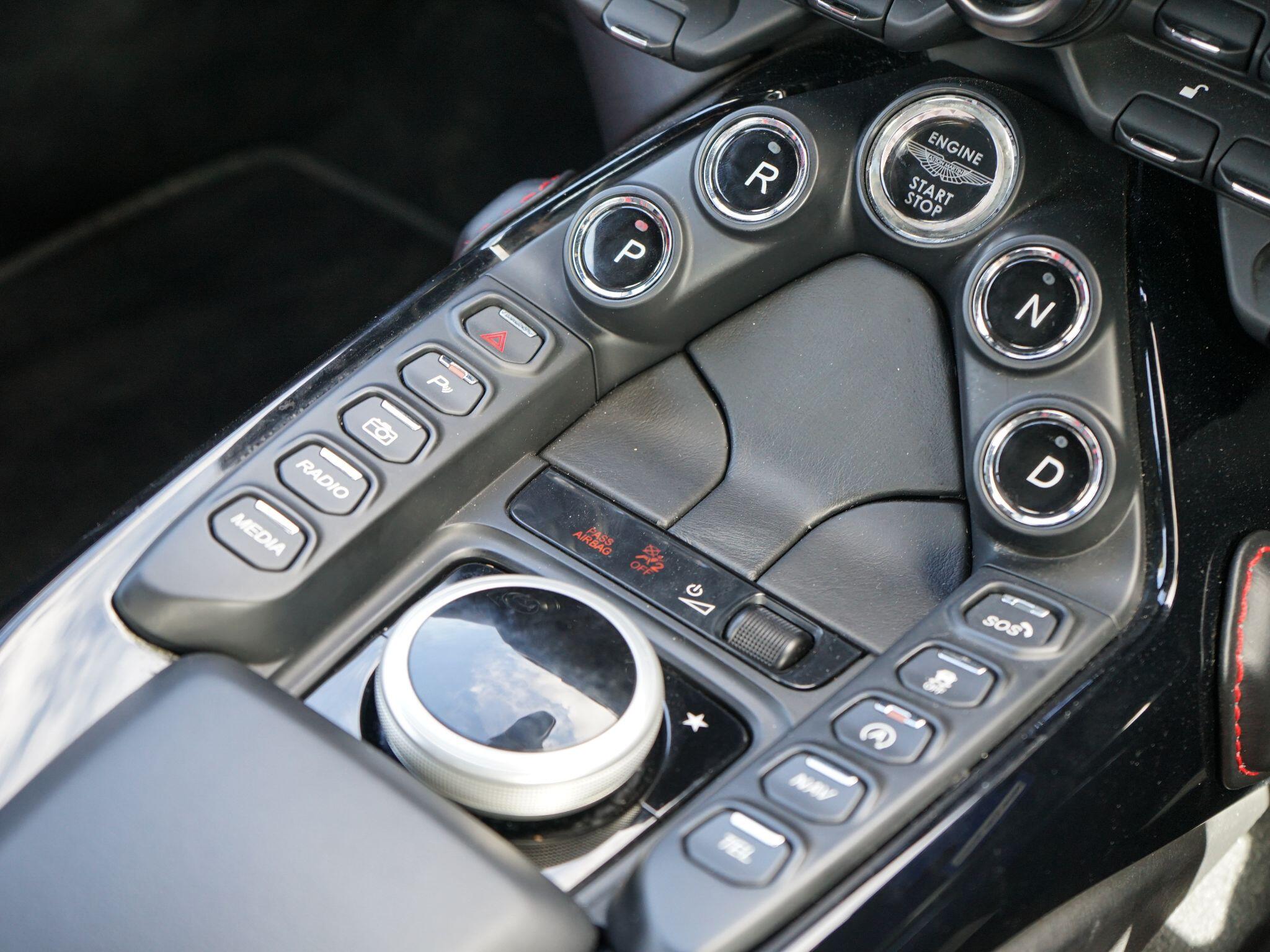 Aston Martin Vantage view 32