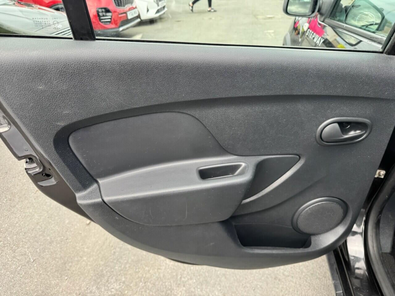 Dacia Sandero view 45
